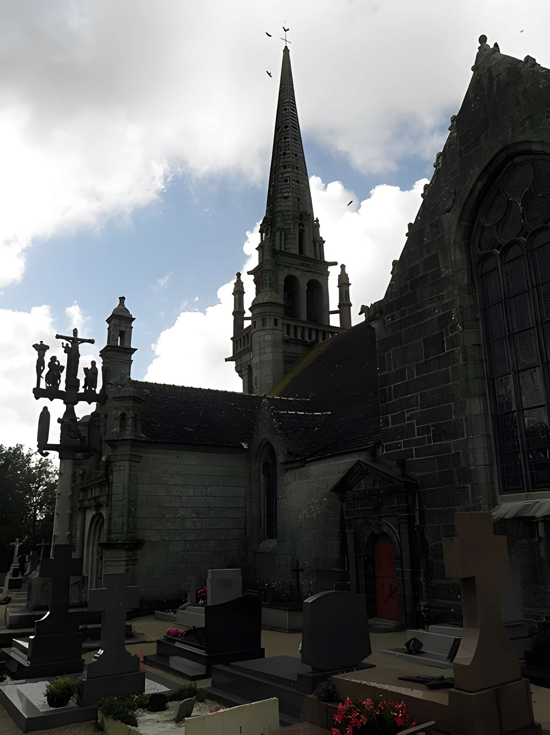 Église Saint-Mélar de Locmélar