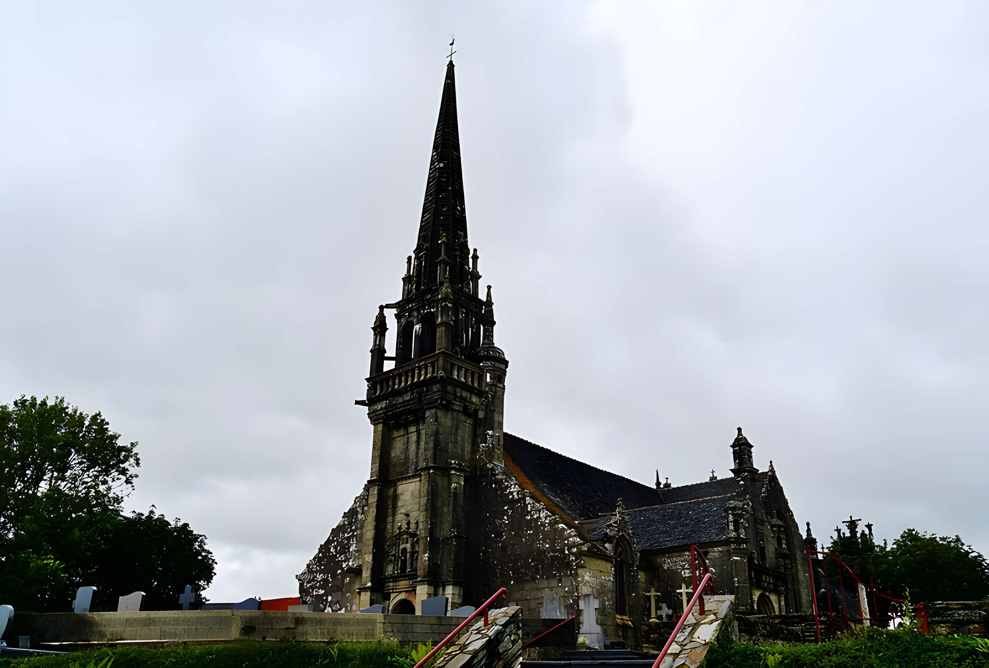 Église Saint-Mélar de Locmélar