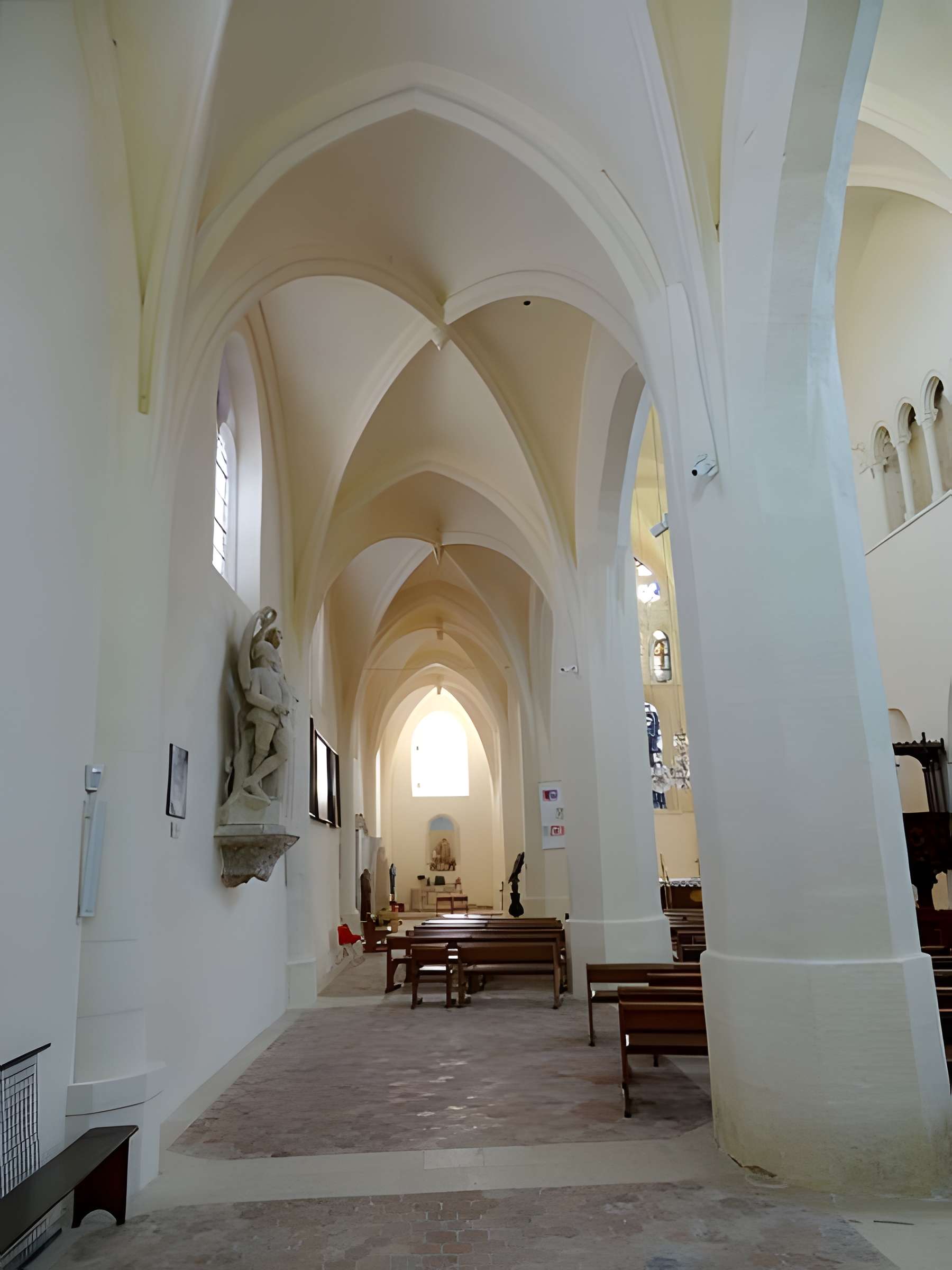 Église Saint-Merry de Linas