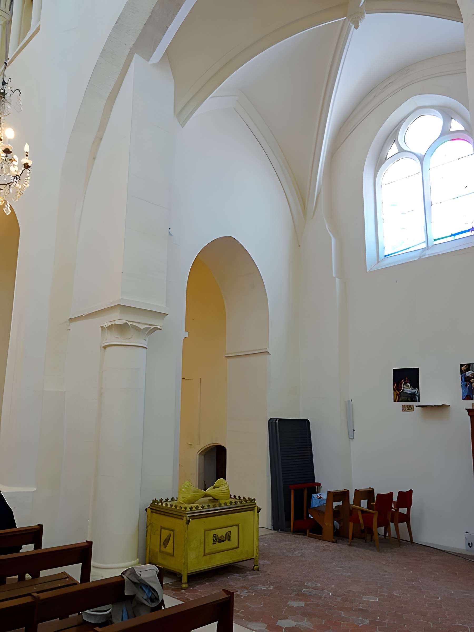 Église Saint-Merry de Linas