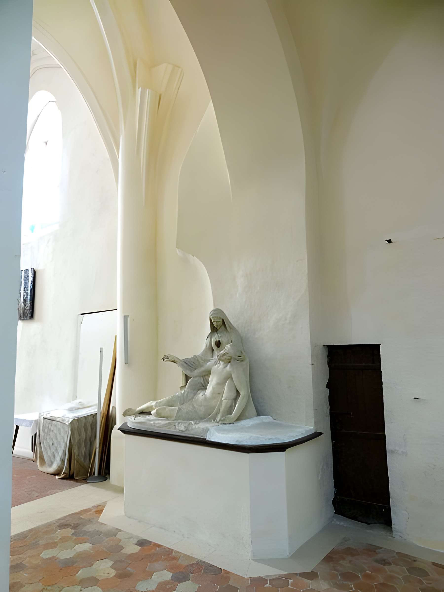 Église Saint-Merry de Linas