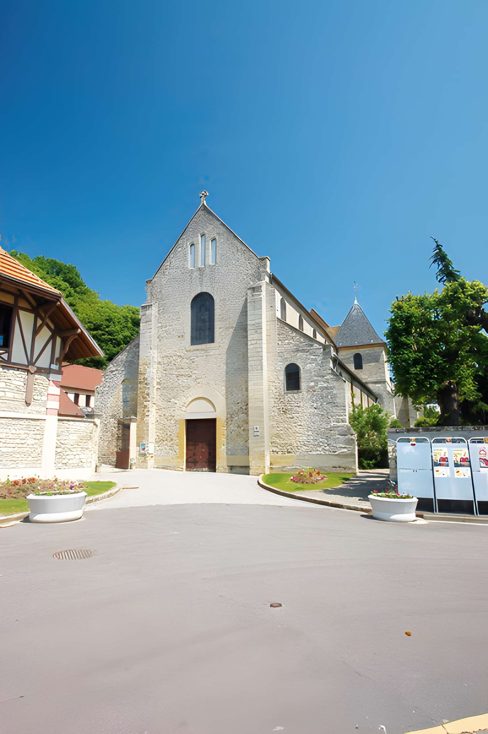 Église Saint-Michel de Juziers