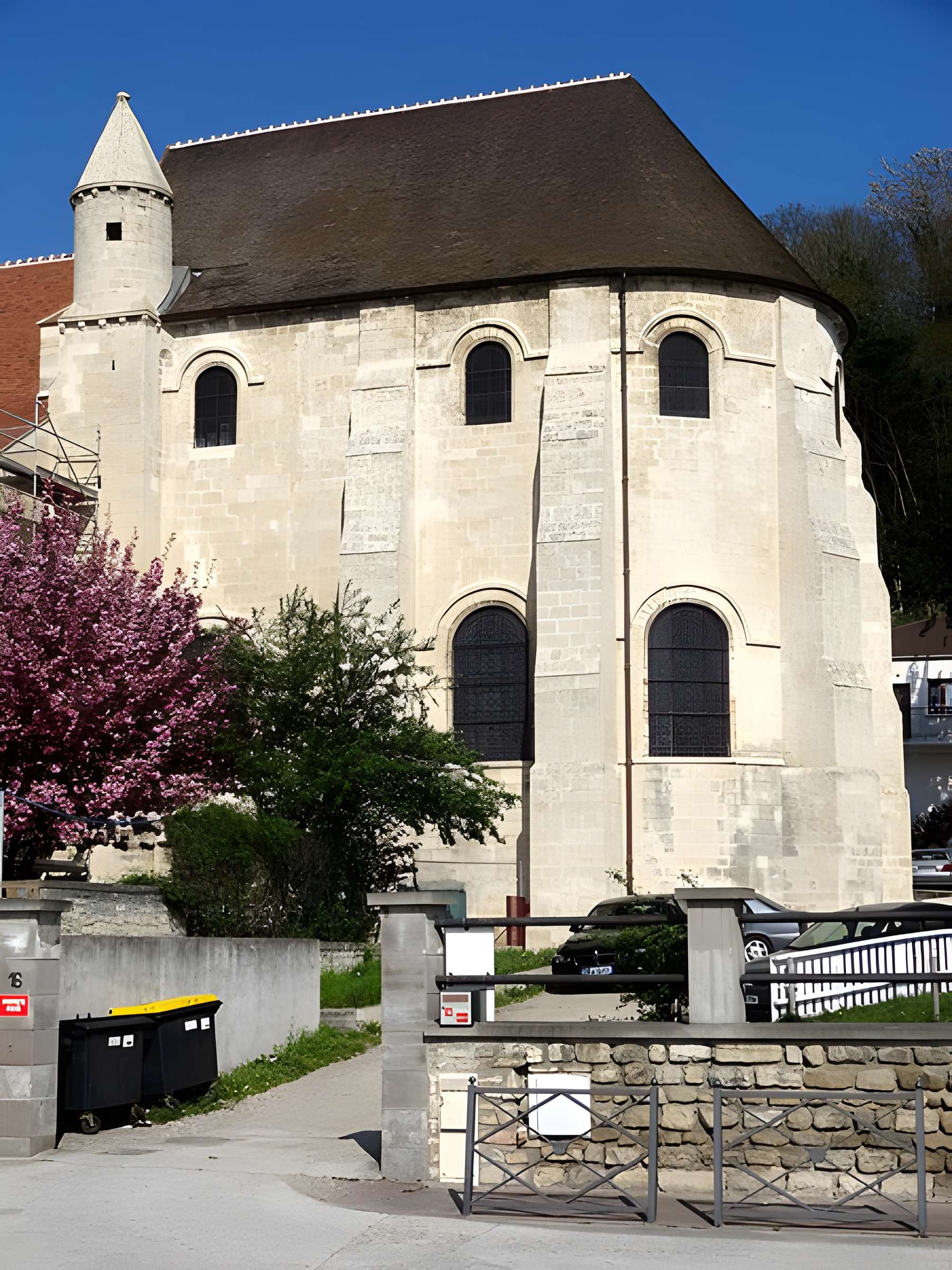Église Saint-Michel de Juziers