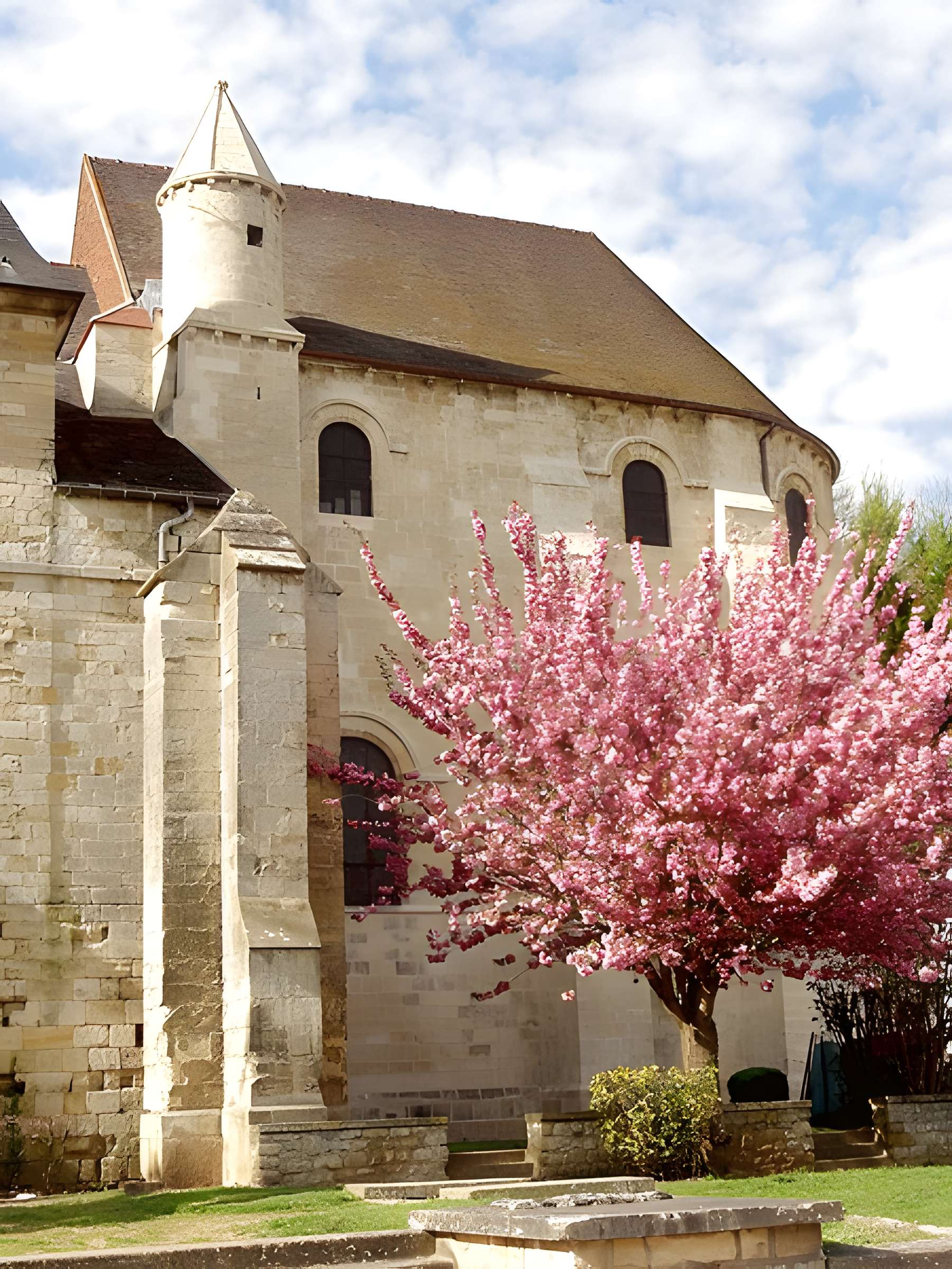 Église Saint-Michel de Juziers
