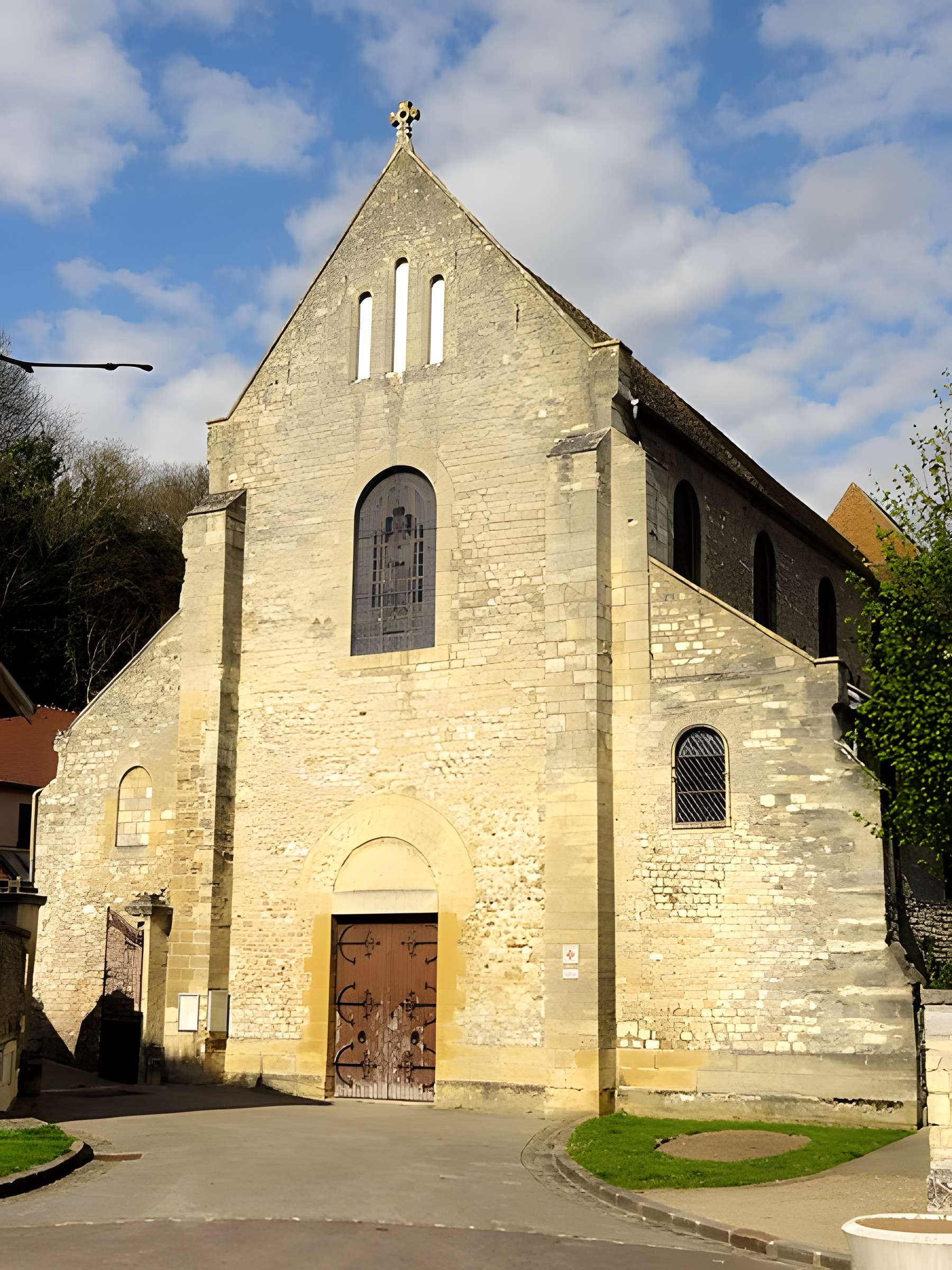 Église Saint-Michel de Juziers