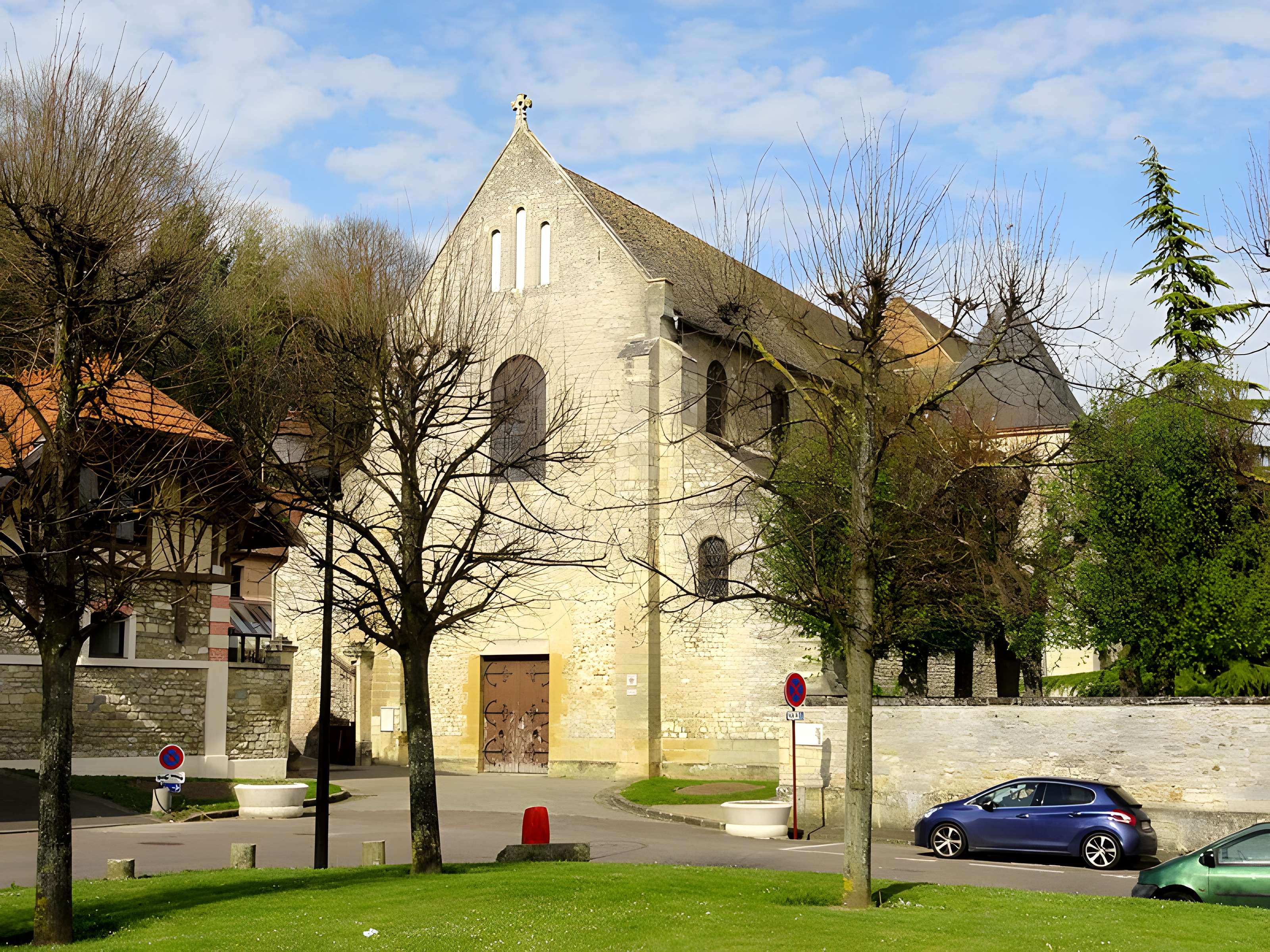 Église Saint-Michel de Juziers