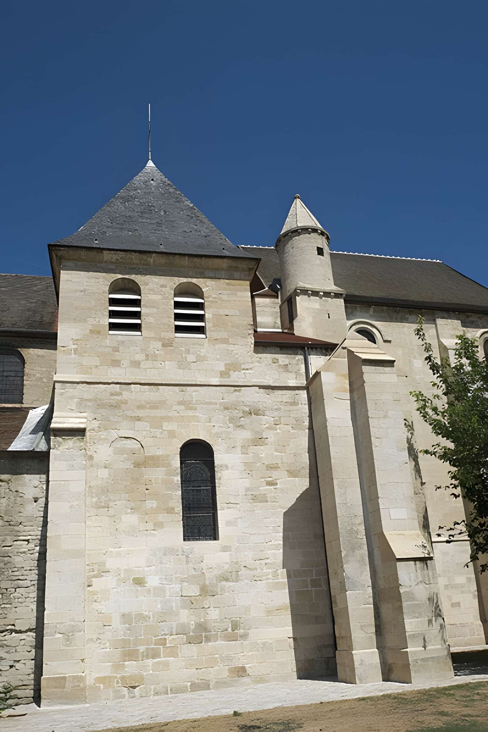 Église Saint-Michel de Juziers