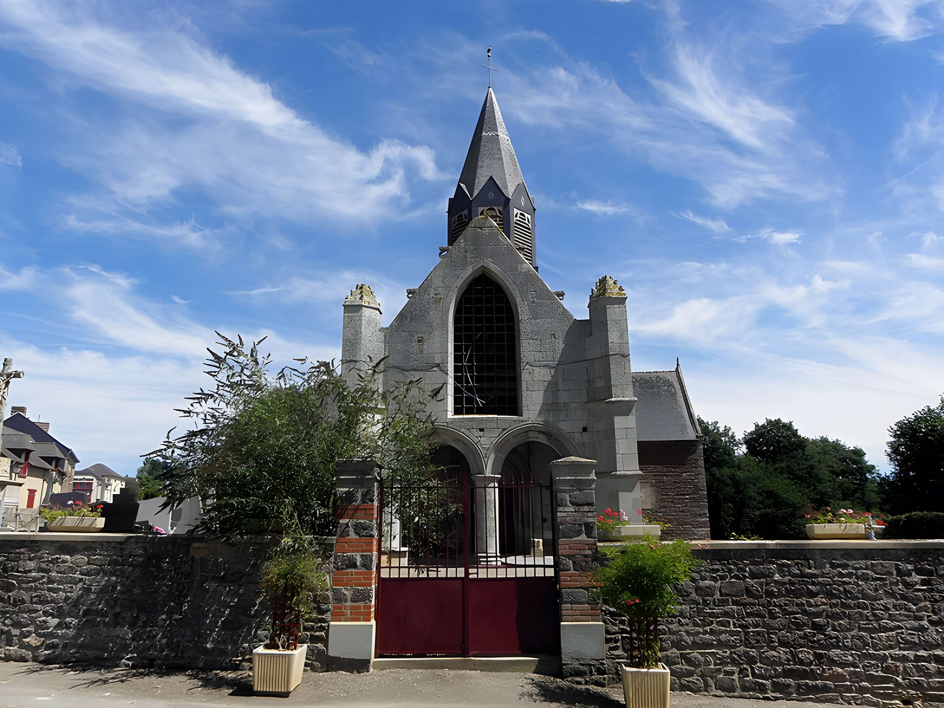 Église Saint-Michel de La Nouaye