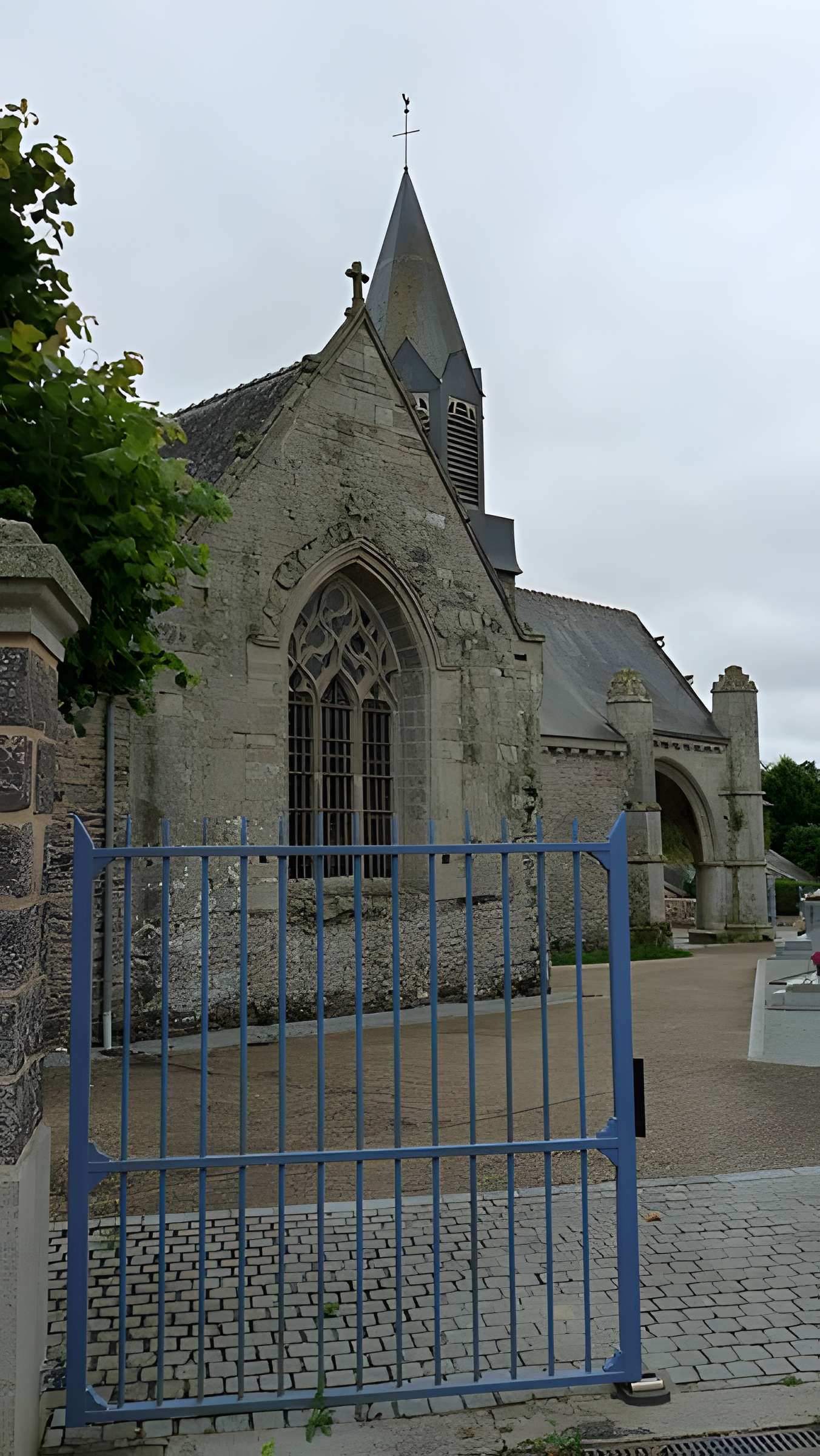 Église Saint-Michel de La Nouaye