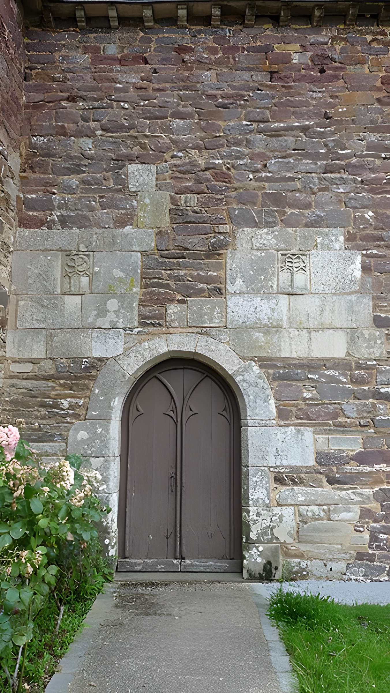 Église Saint-Michel de La Nouaye