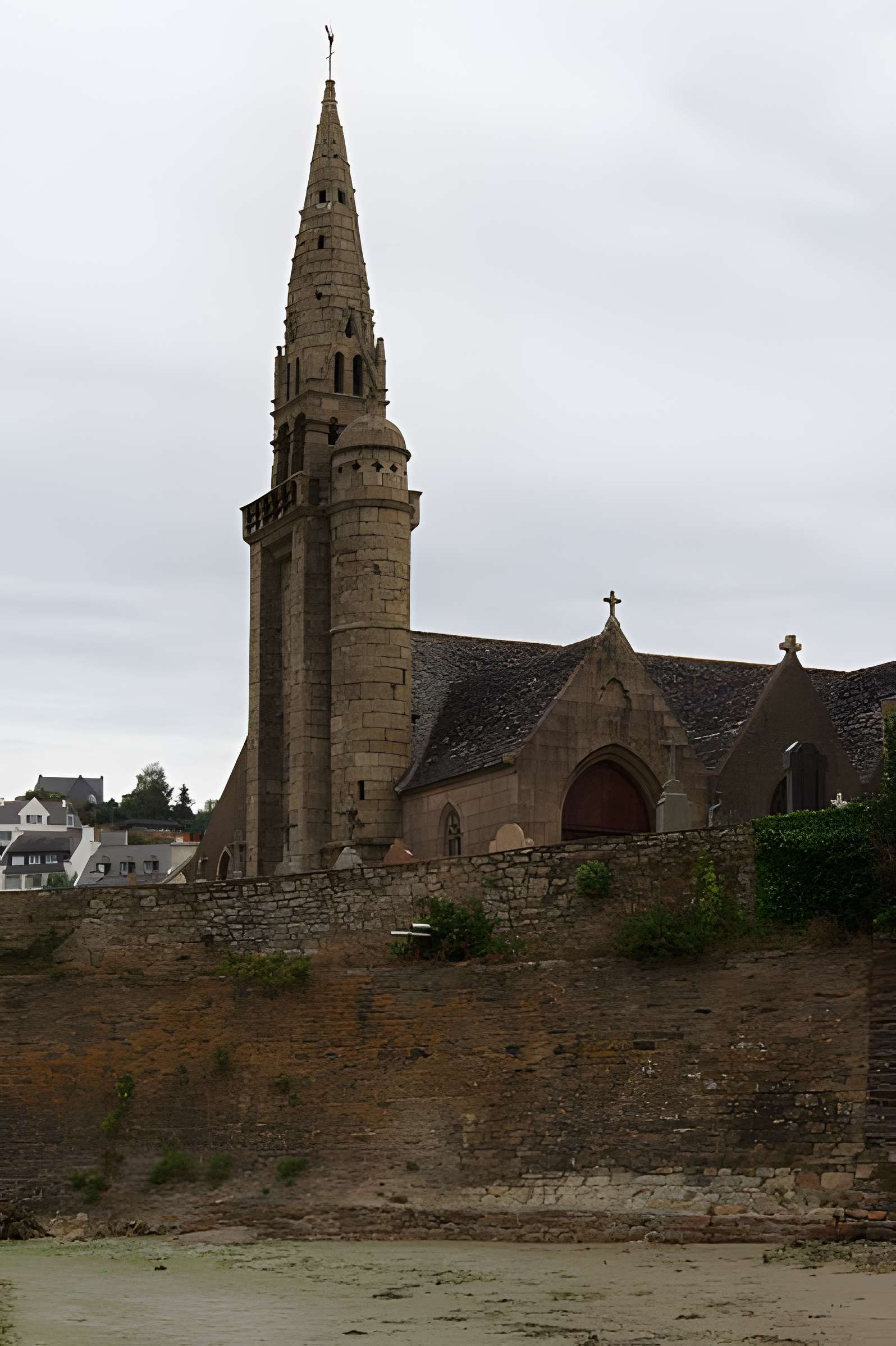 Église Saint-Michel de Saint-Michel-en-Grève 
