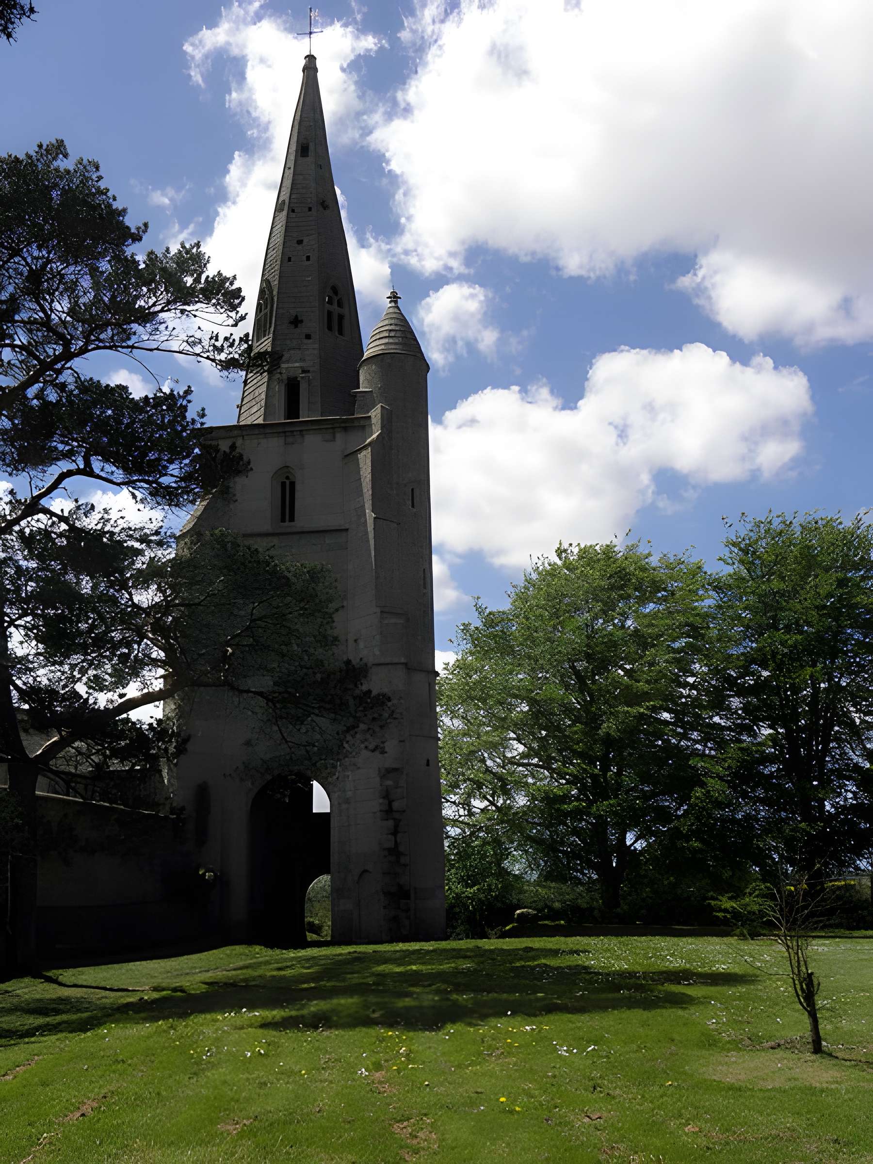 Église Saint-Michel de Tréguier