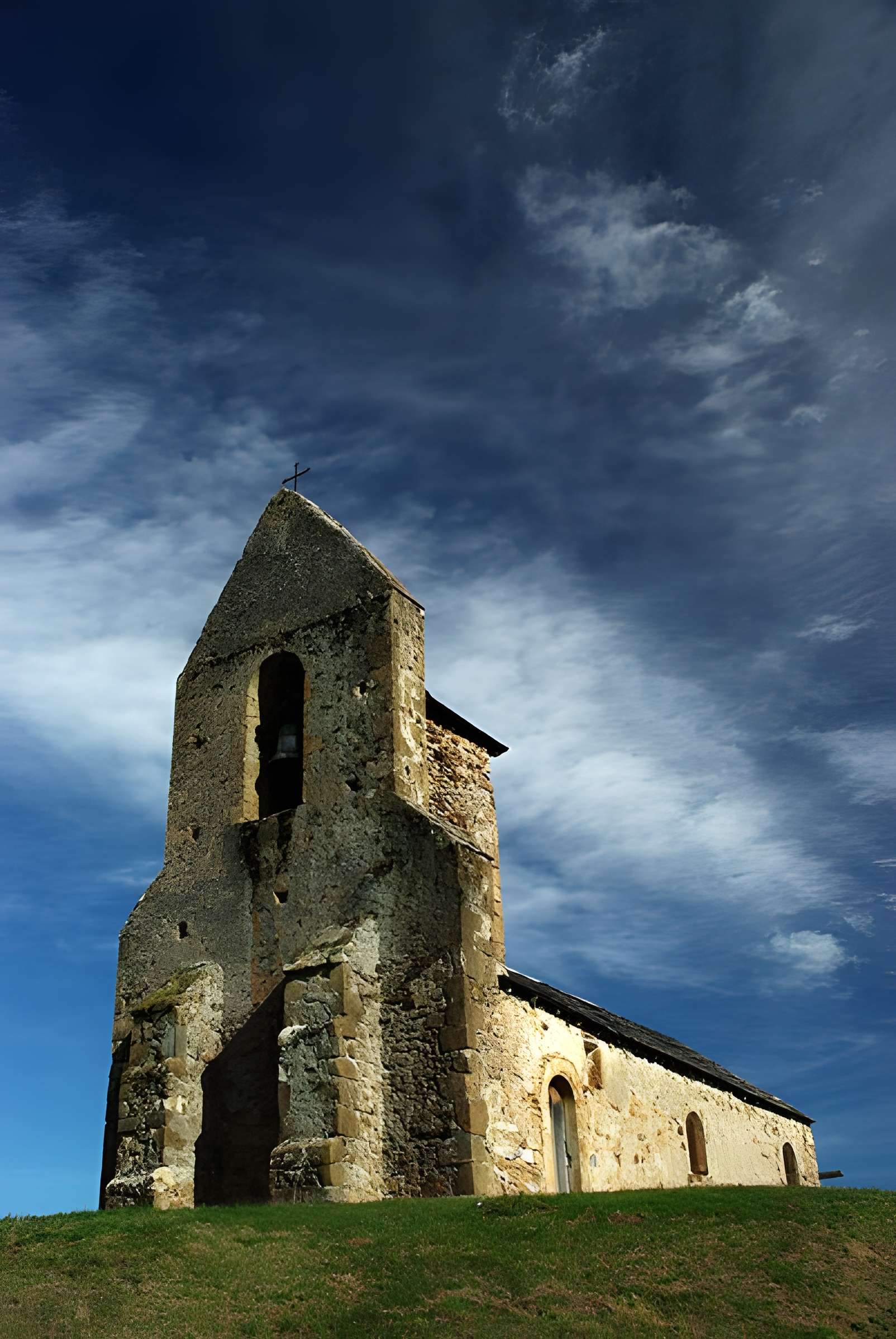 Église Saint-Michel d'Engomer 