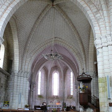 Église Saint-Nazaire dAzay-le-Ferron