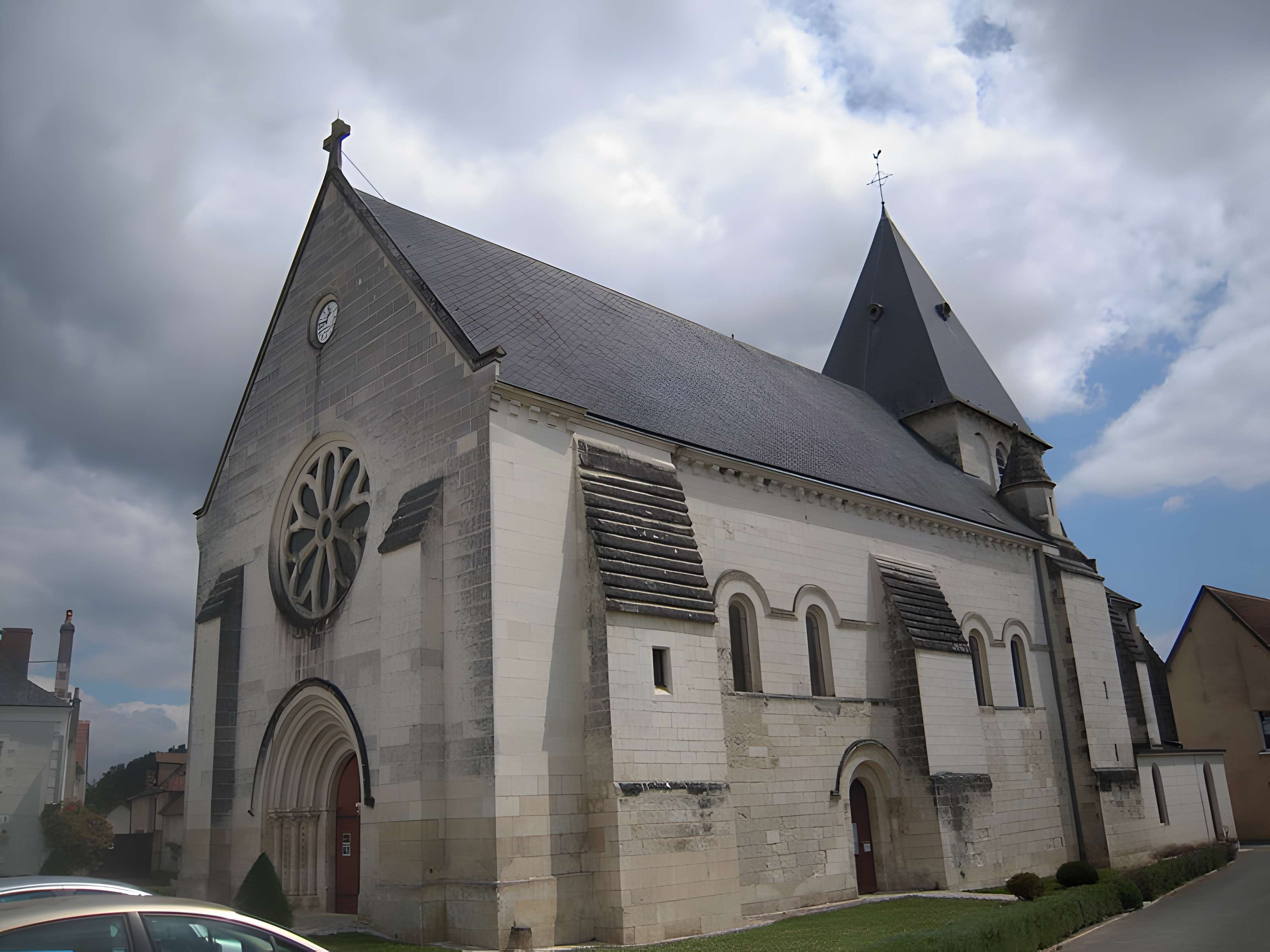 Église Saint-Nazaire d'Azay-le-Ferron