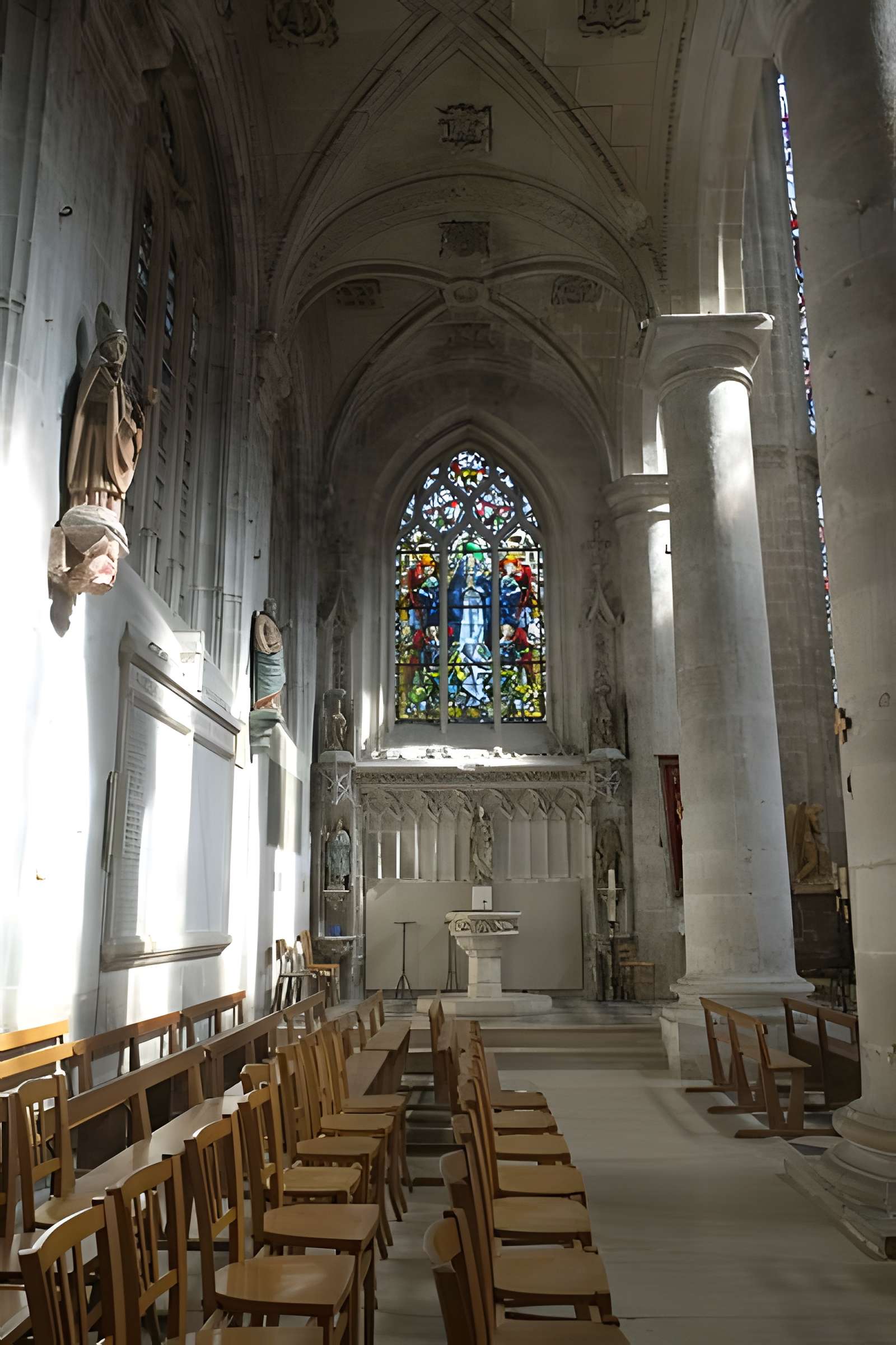 Église Saint-Nicolas de Beaumont-le-Roger