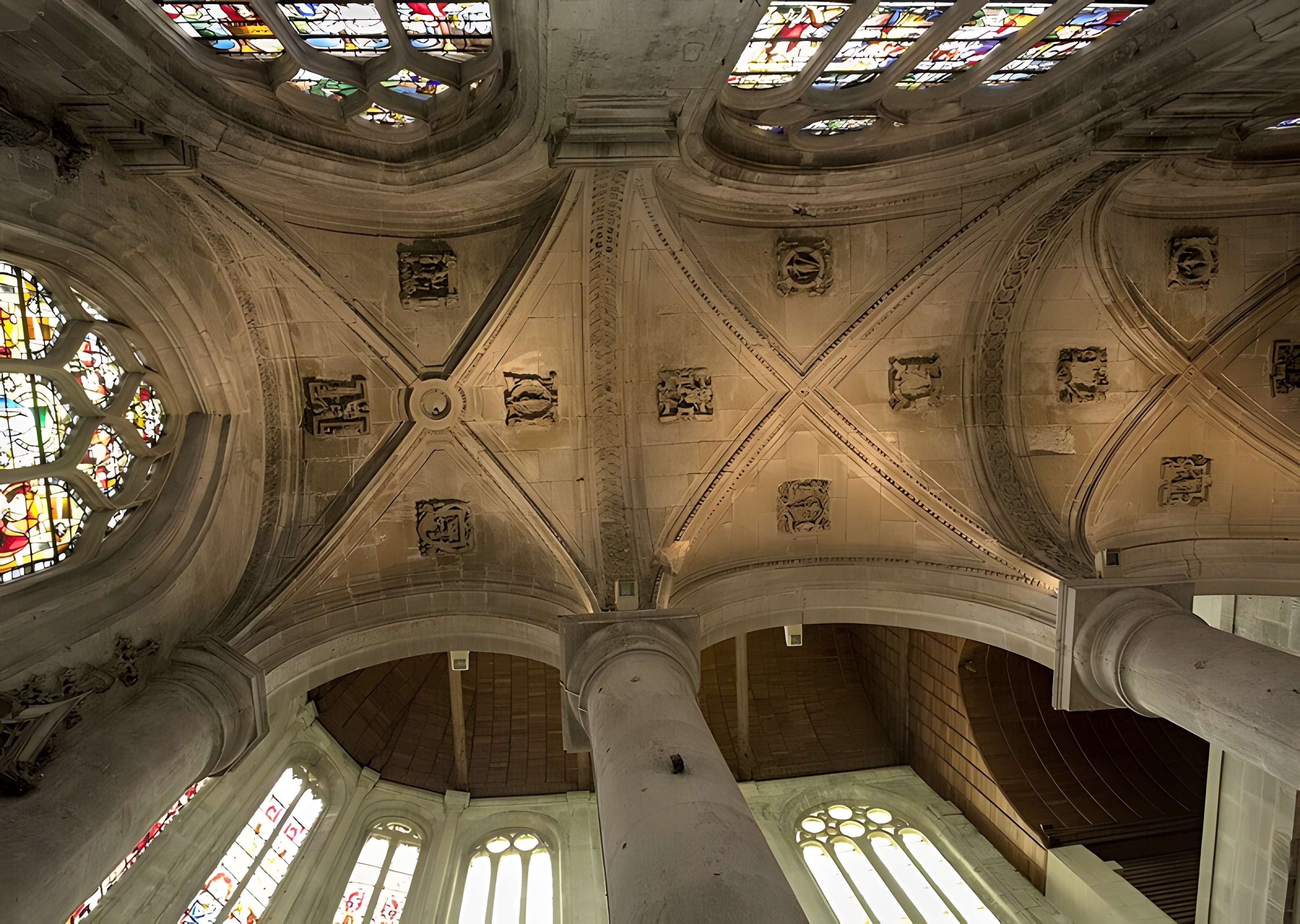 Église Saint-Nicolas de Beaumont-le-Roger