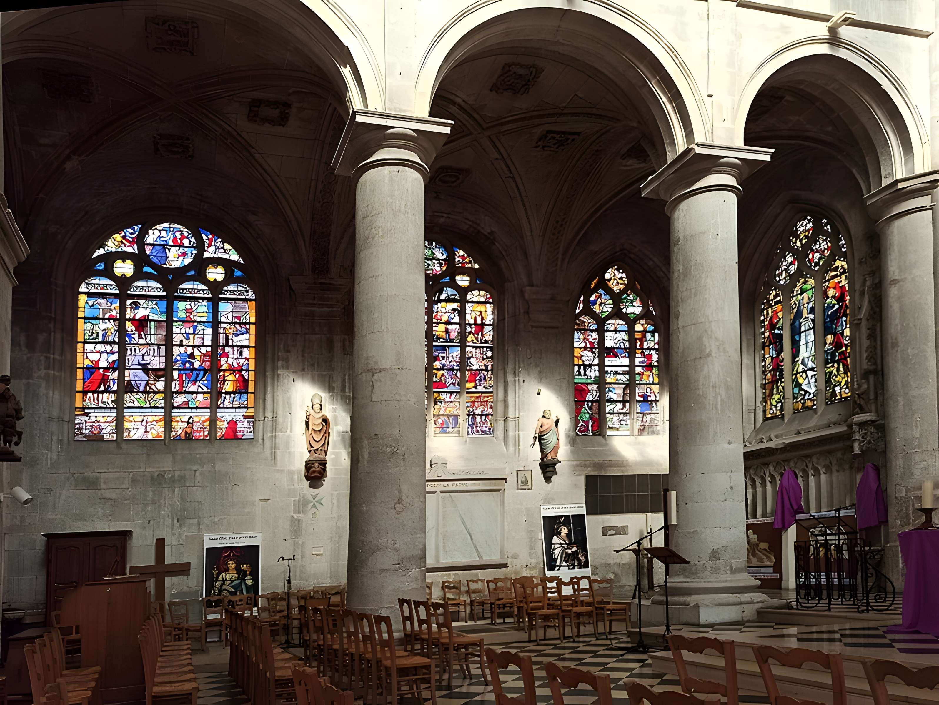 Église Saint-Nicolas de Beaumont-le-Roger