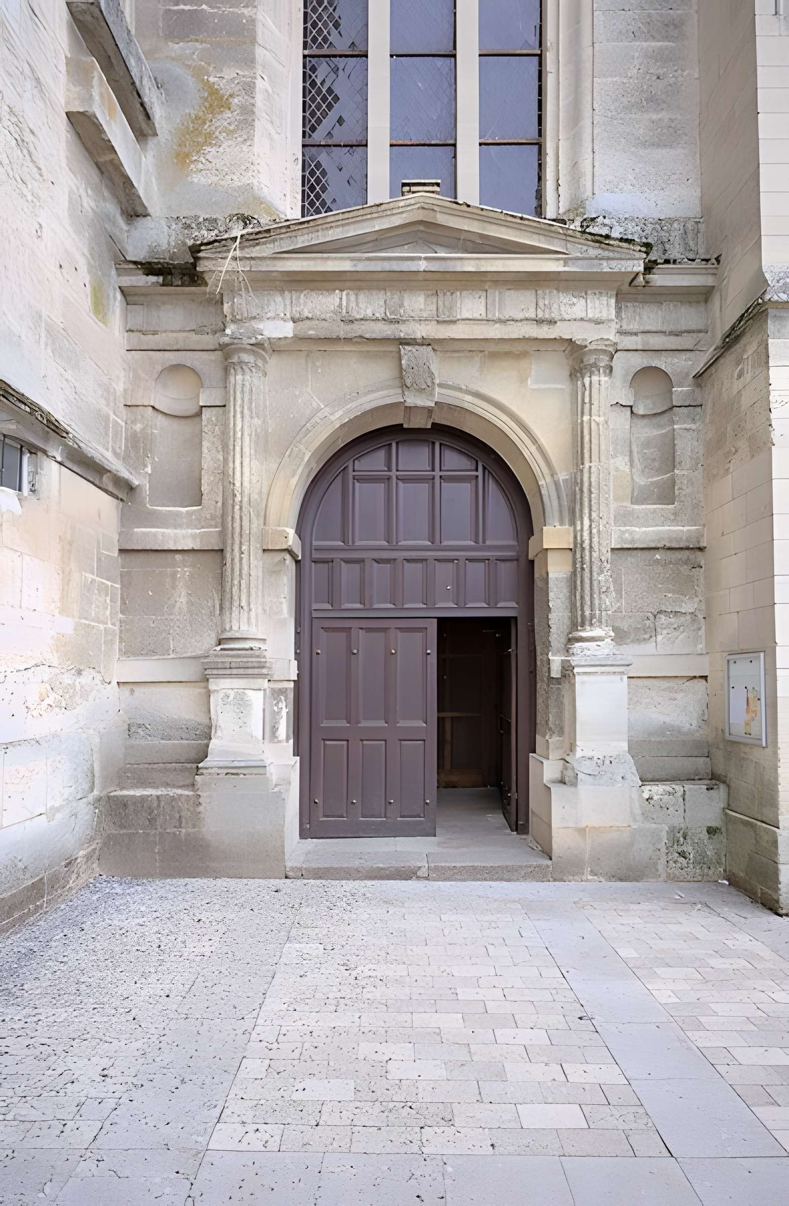 Église Saint-Nicolas de Beaumont-le-Roger