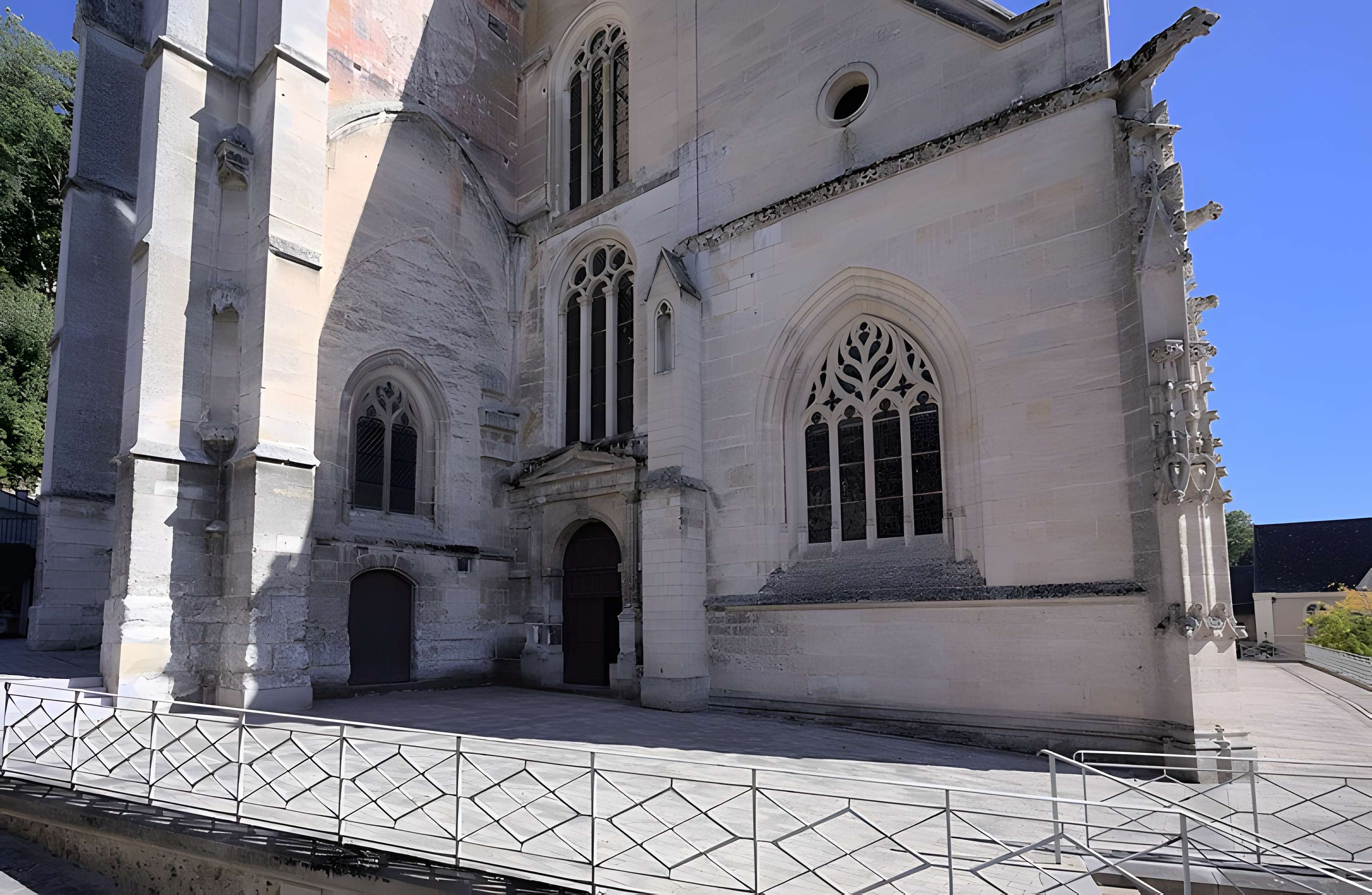 Église Saint-Nicolas de Beaumont-le-Roger