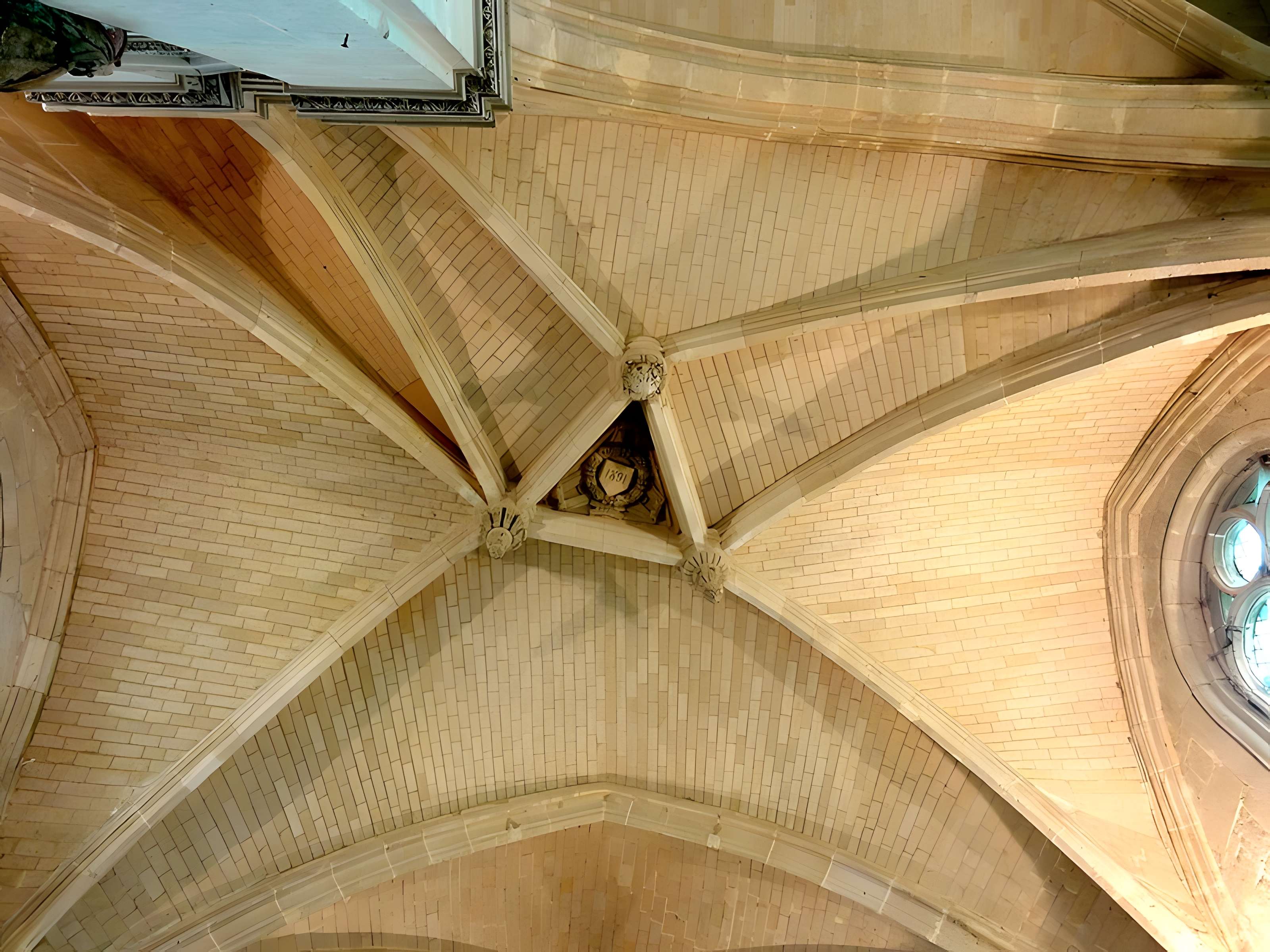 Église Saint-Nicolas de Guiry-en-Vexin