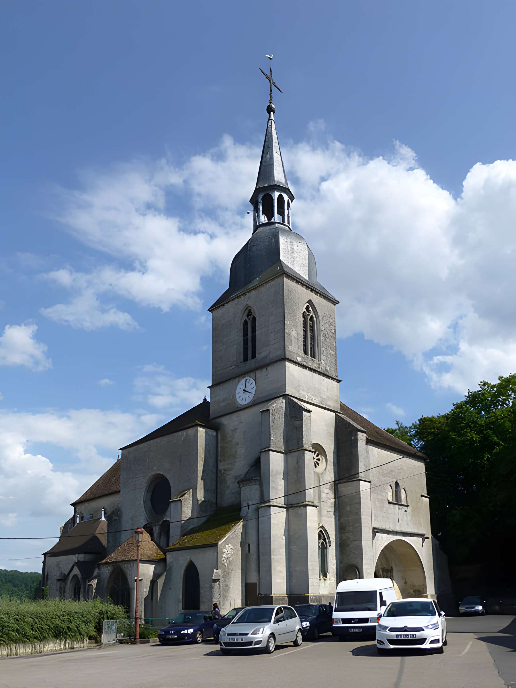 Église Saint-Nicolas de Neufchâteau