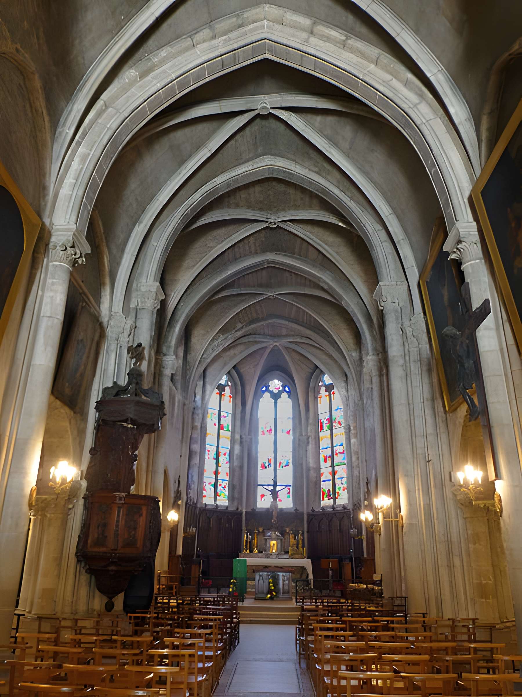 Église Saint-Nicolas de Neufchâteau