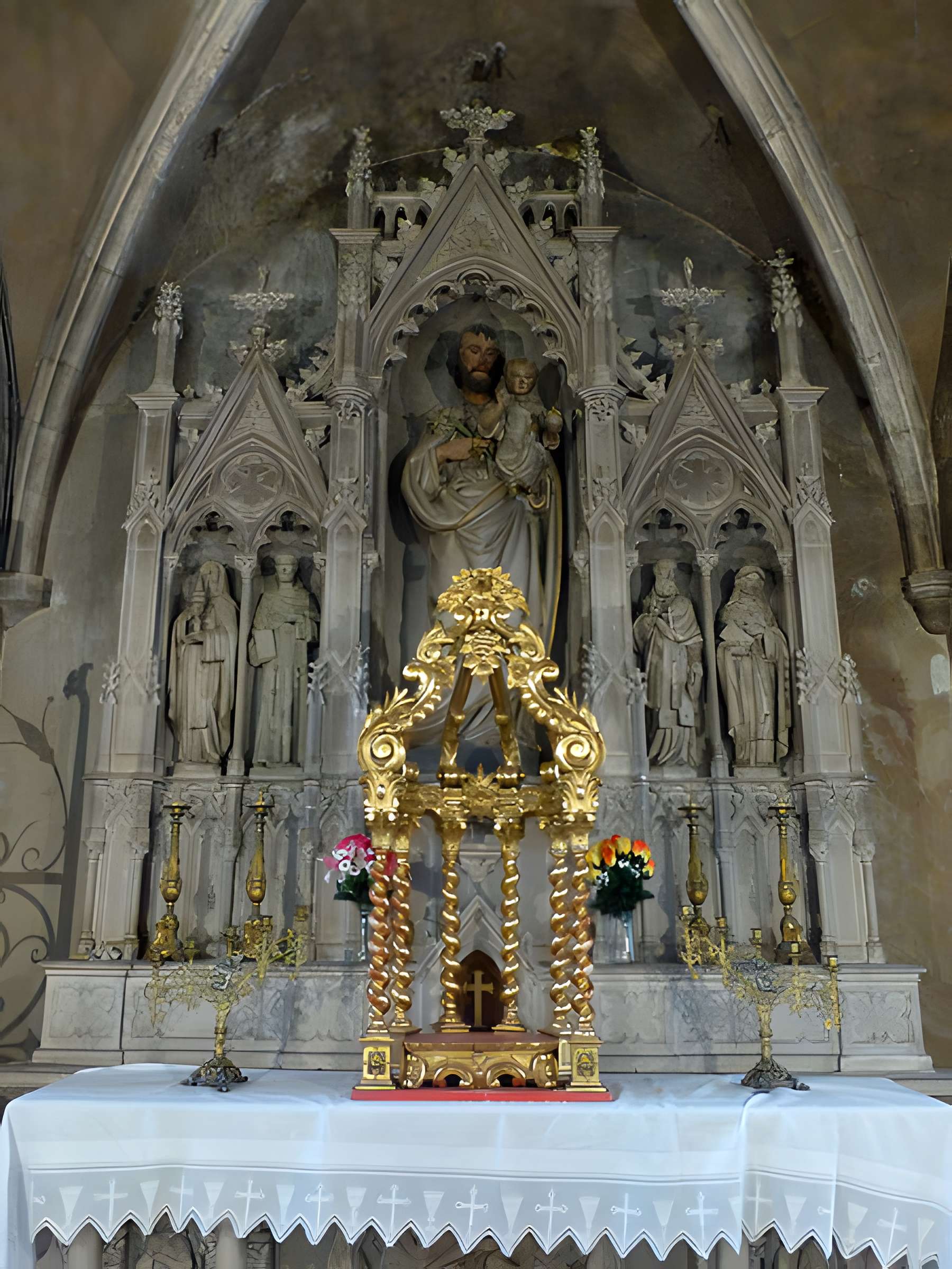 Église Saint-Nicolas de Neufchâteau