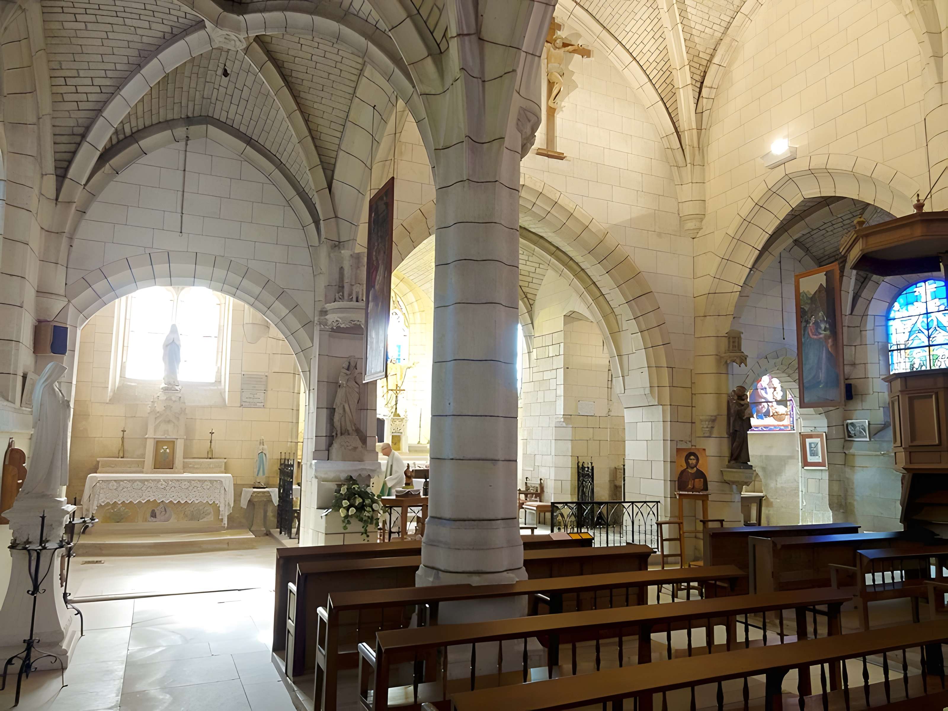 Église Saint-Nicolas de Raray