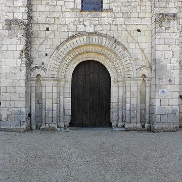 Église Saint-Nicolas de Tavant