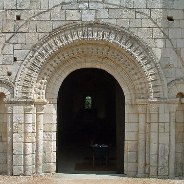 Église Saint-Nicolas de Tavant