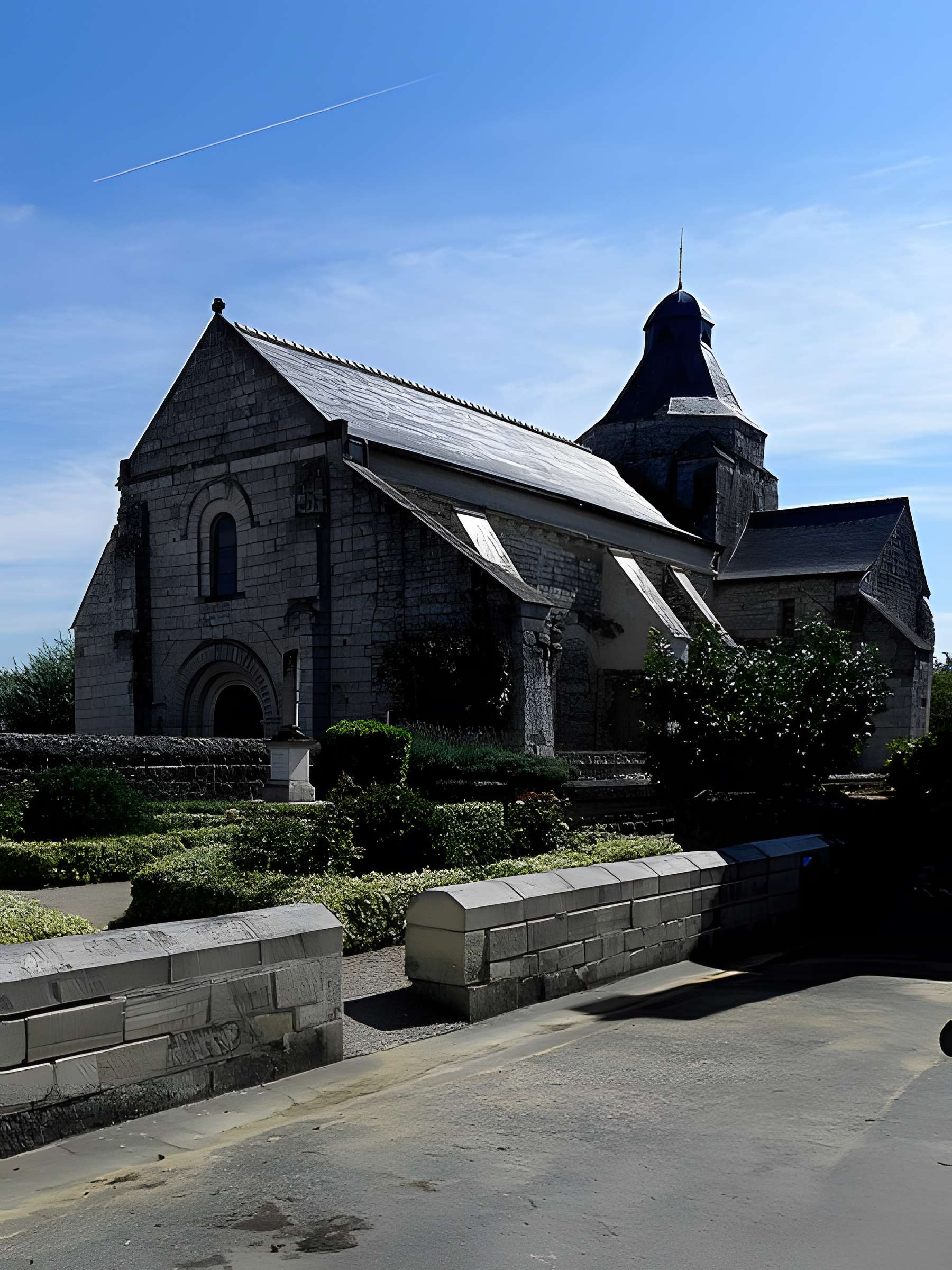 Église Saint-Nicolas de Tavant