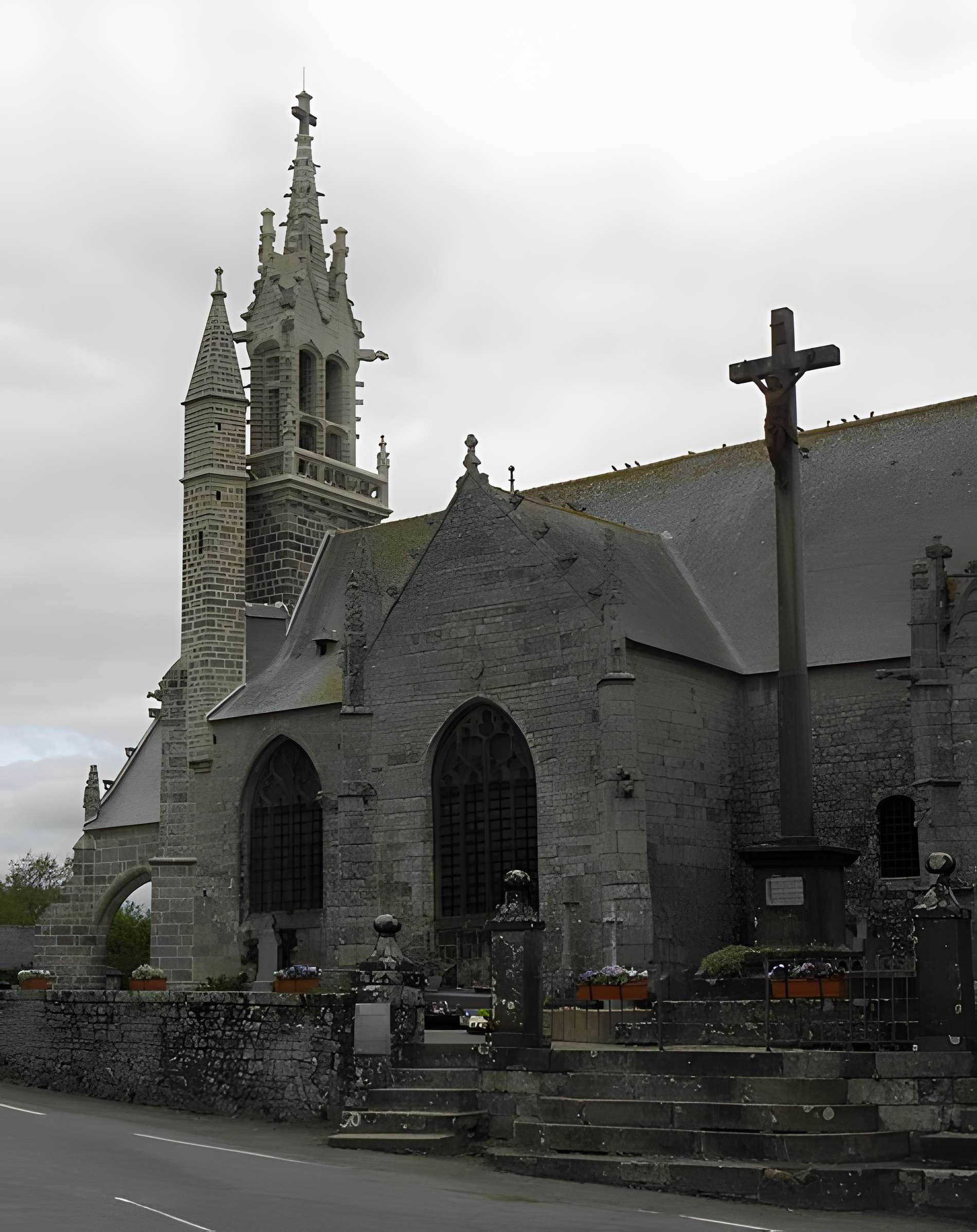 Église Saint-Ouen des Iffs