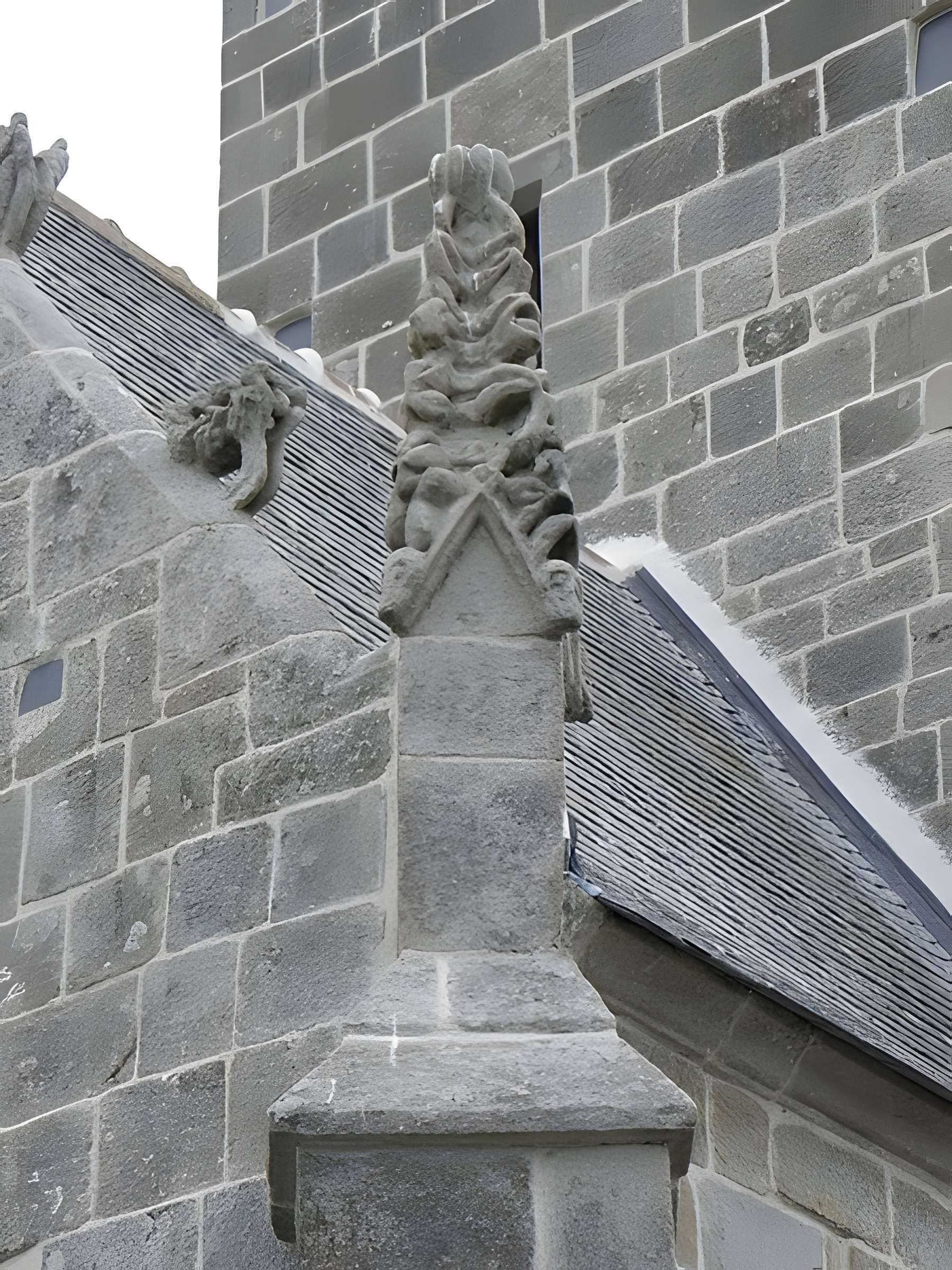 Église Saint-Ouen des Iffs