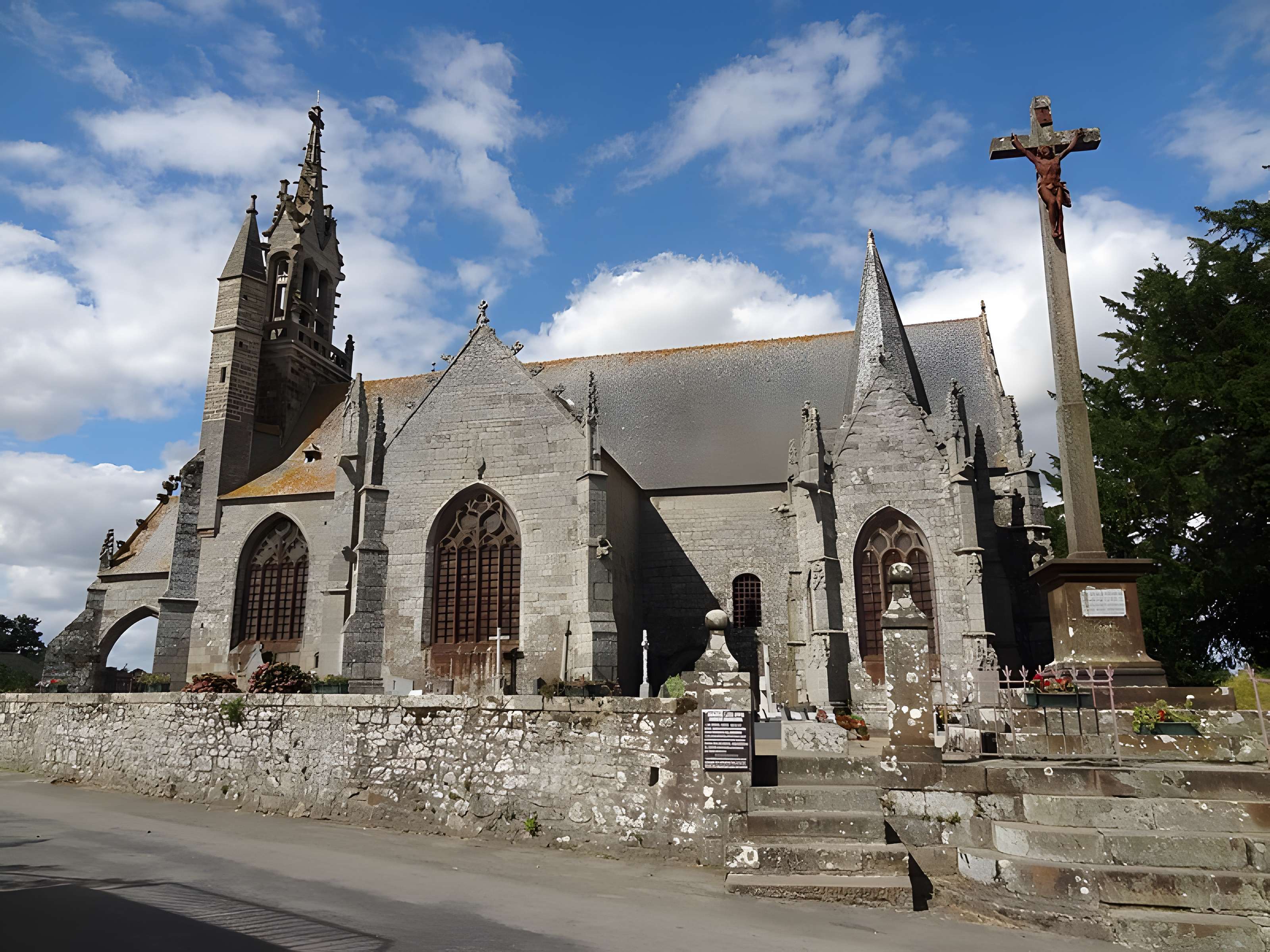 Église Saint-Ouen des Iffs
