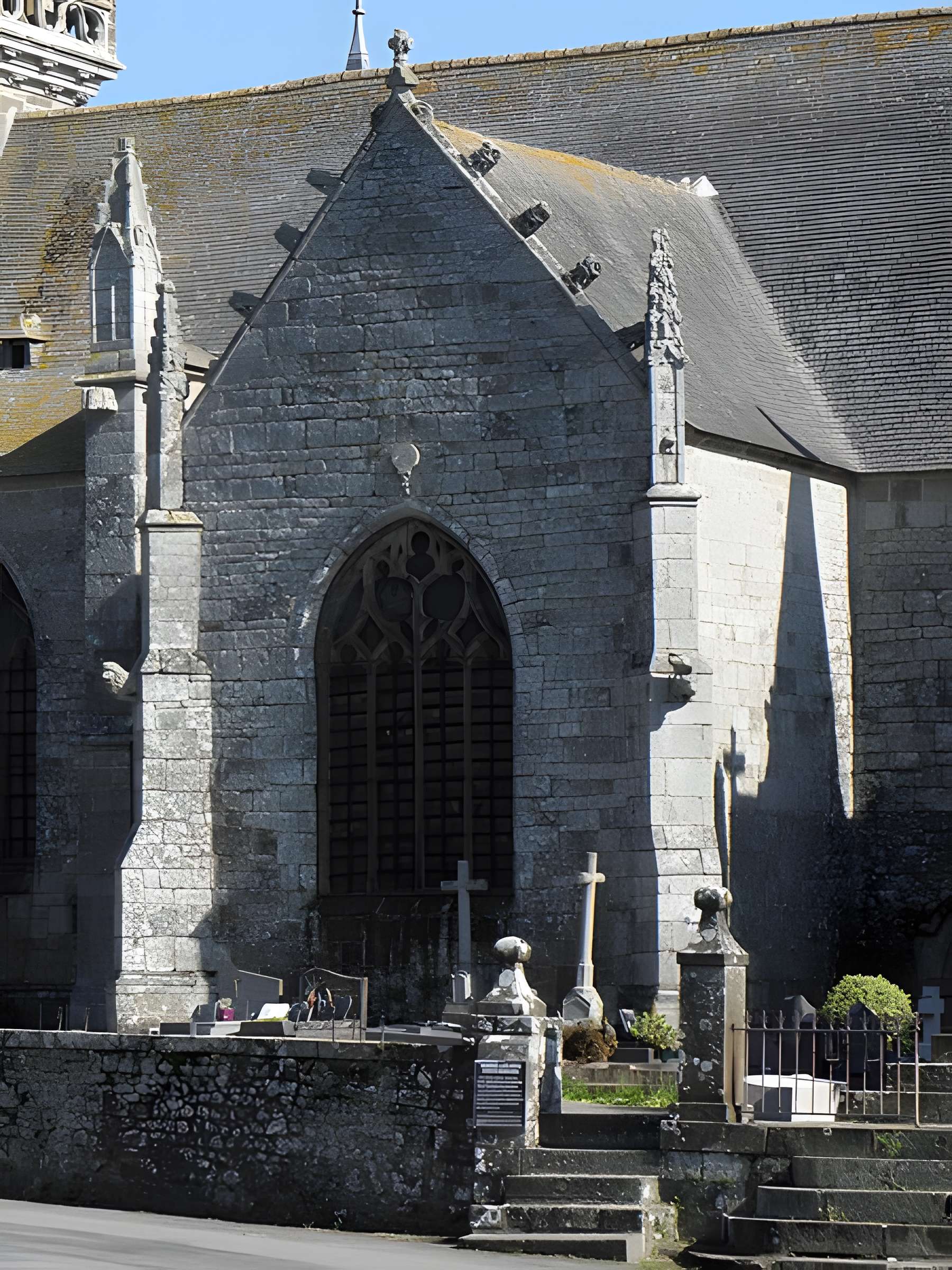 Église Saint-Ouen des Iffs