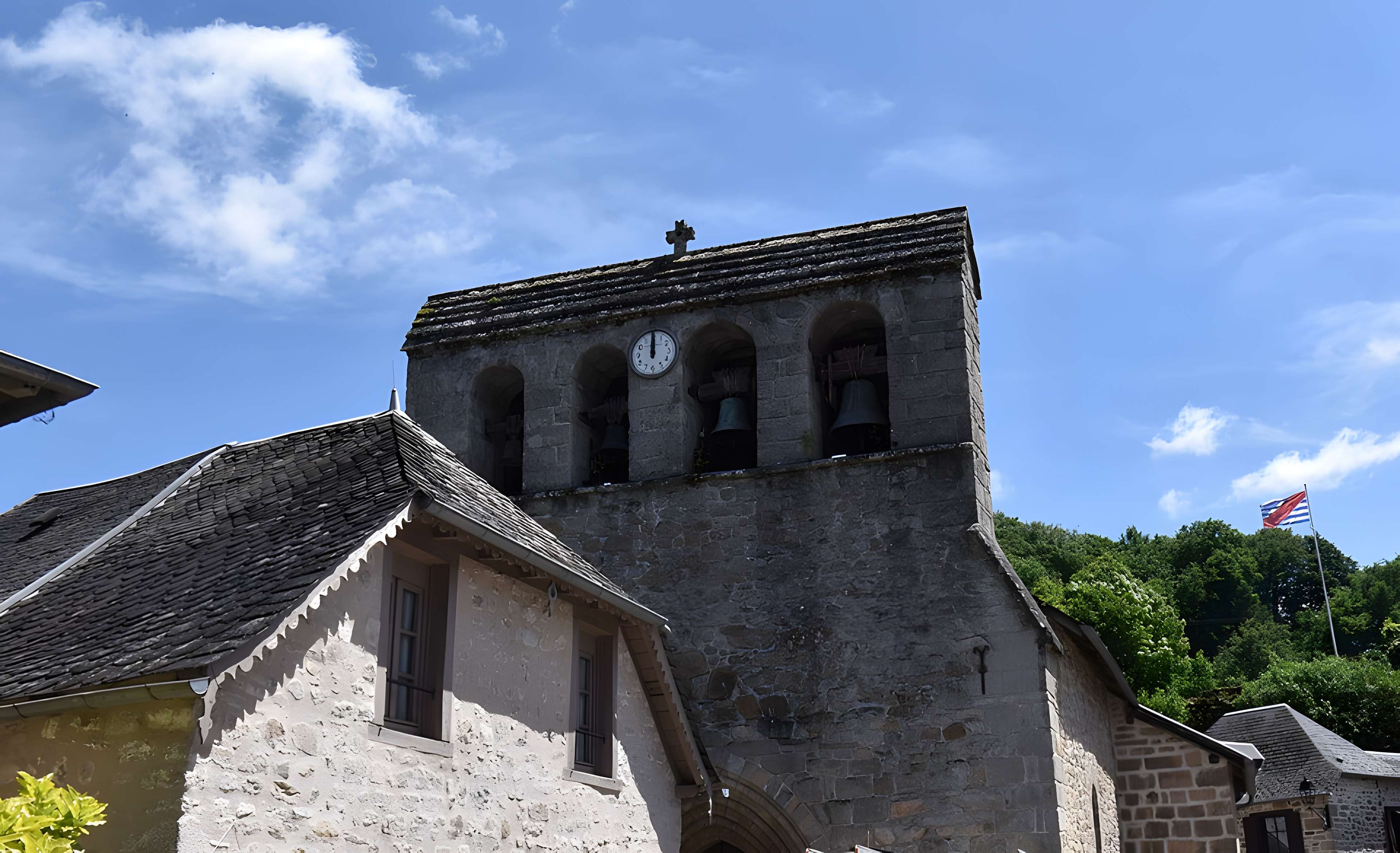 Église Saint-Pardoux de Gimel-les-Cascades