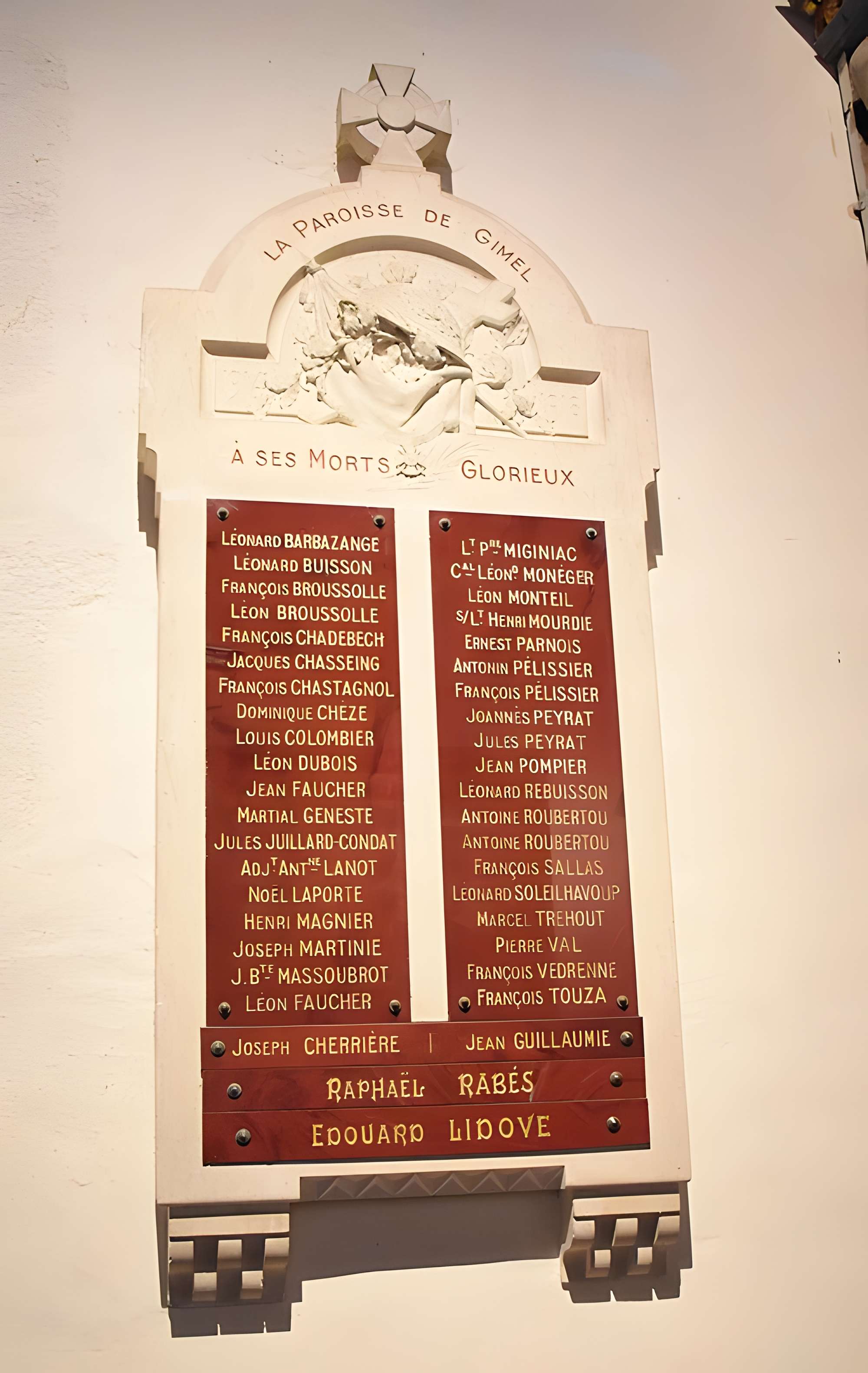 Église Saint-Pardoux de Gimel-les-Cascades