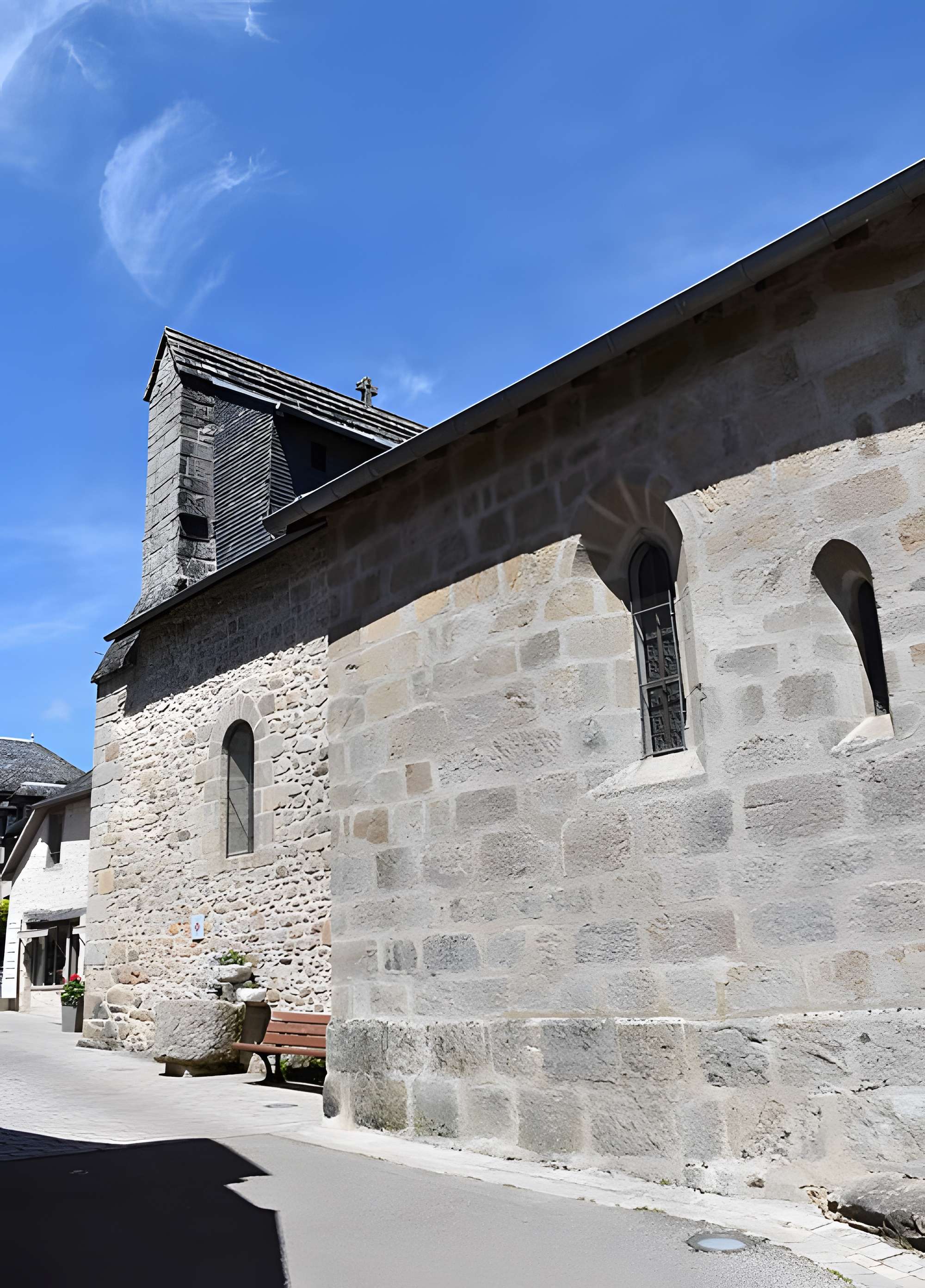 Église Saint-Pardoux de Gimel-les-Cascades