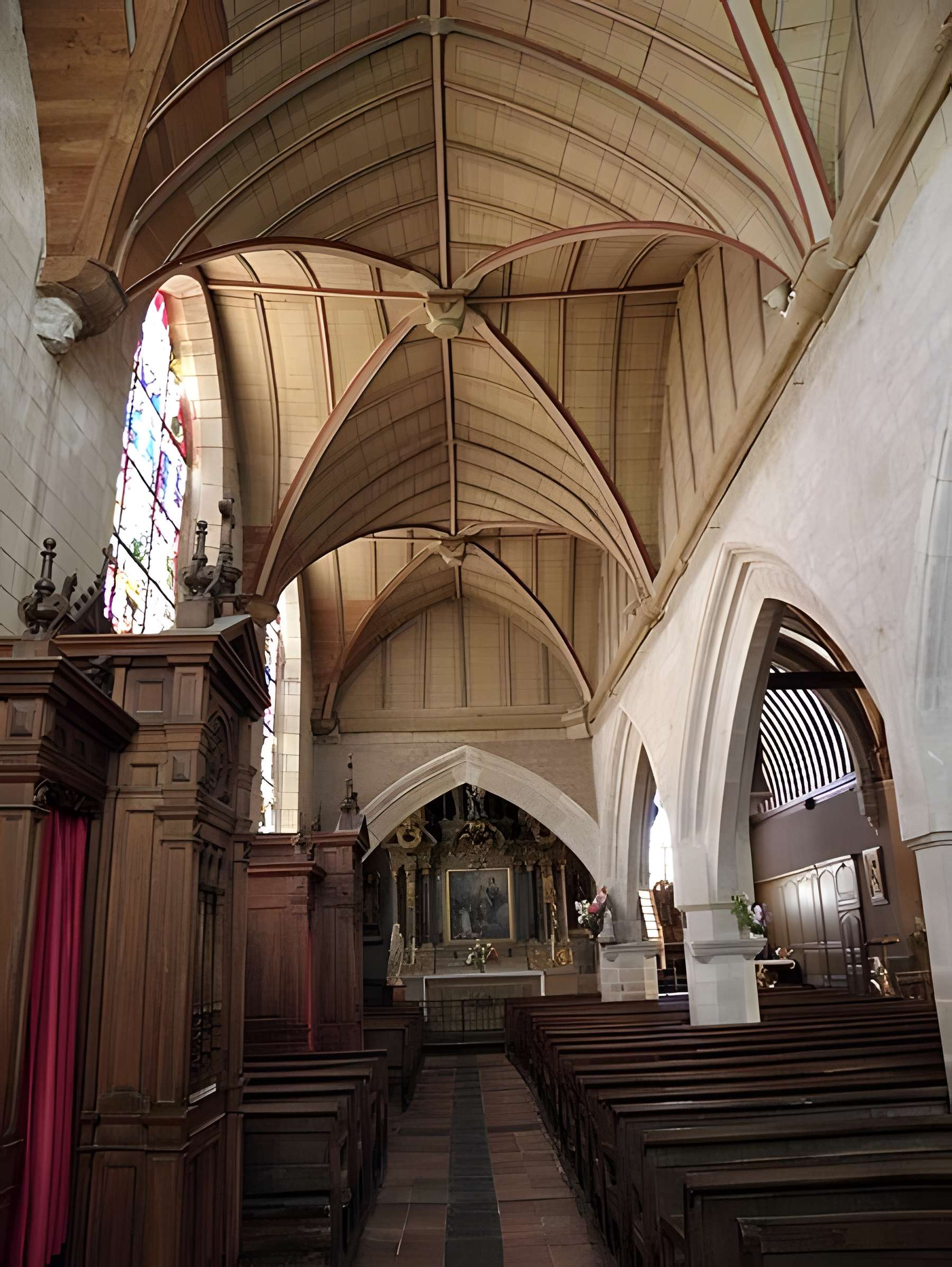 Église Saint-Patern de Louvigné-de-Bais
