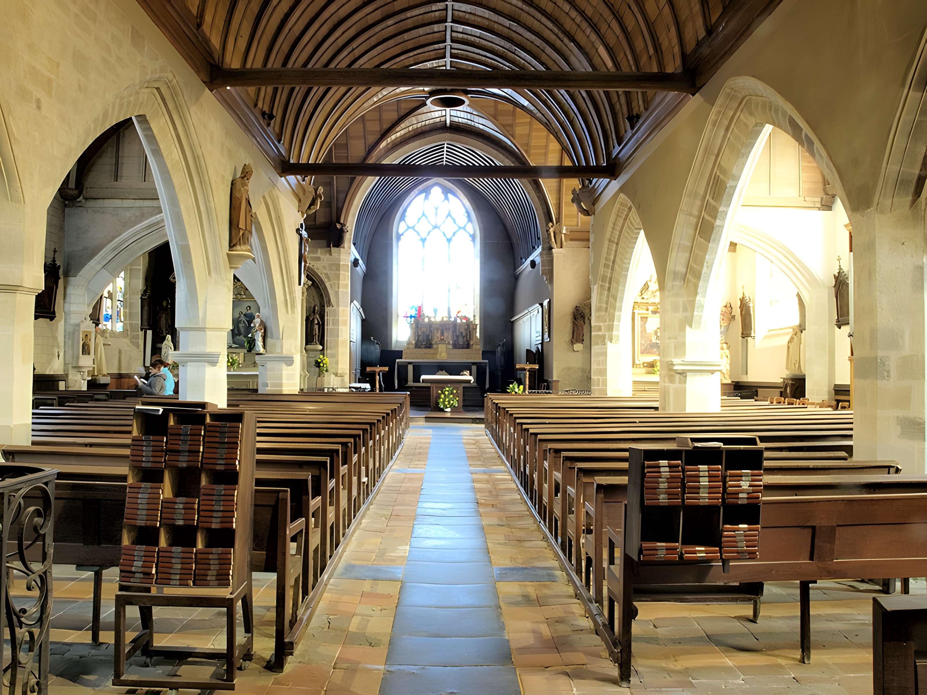 Église Saint-Patern de Louvigné-de-Bais