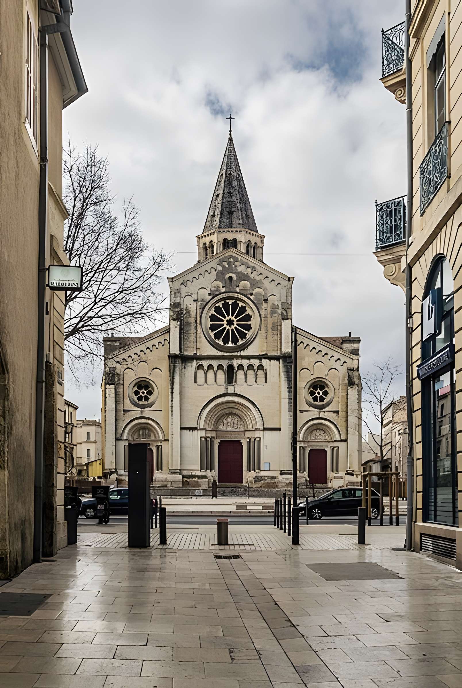 Église Saint-Paul de Nîmes