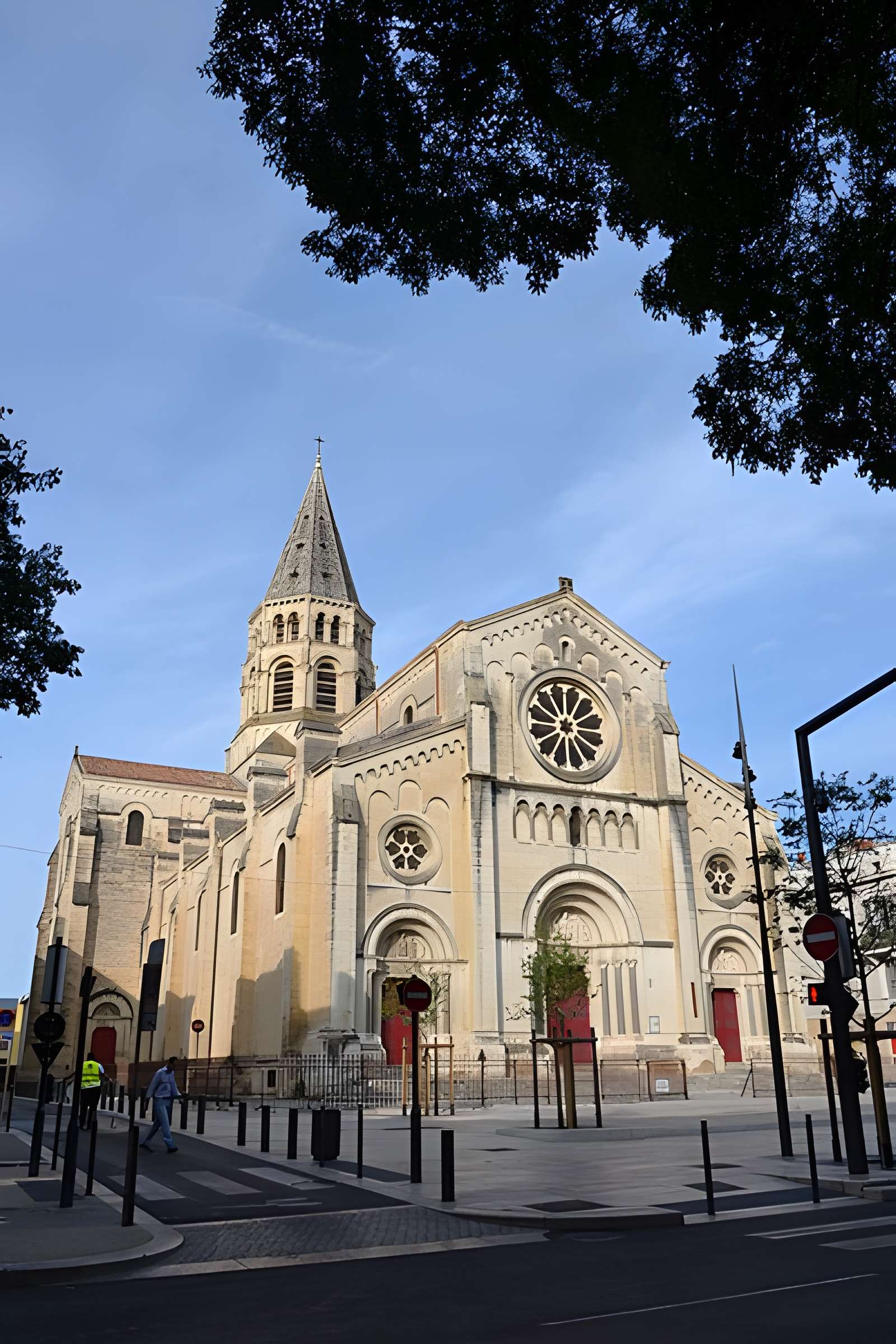 Église Saint-Paul de Nîmes