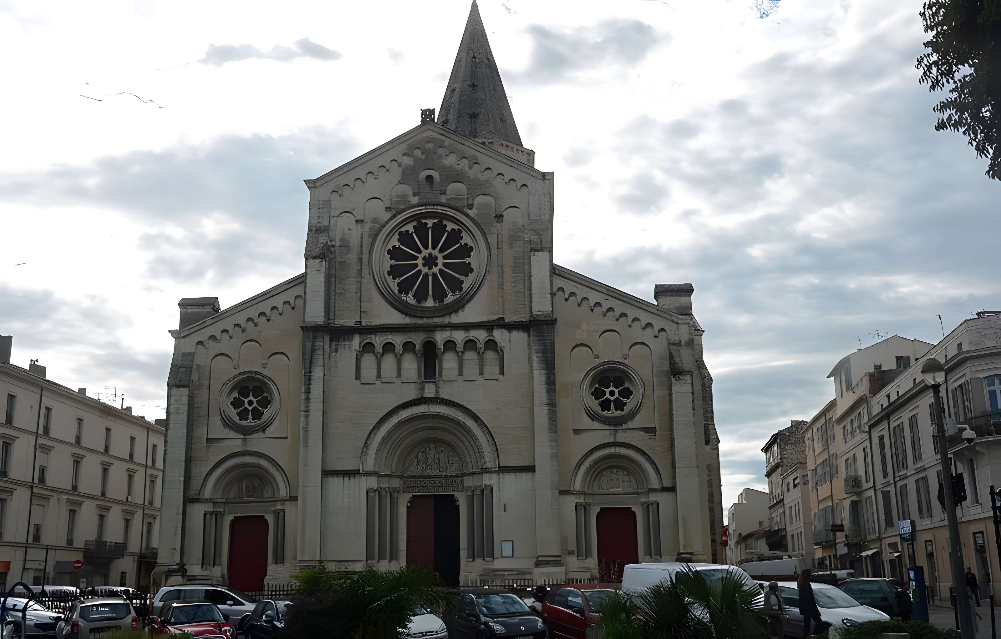 Église Saint-Paul de Nîmes