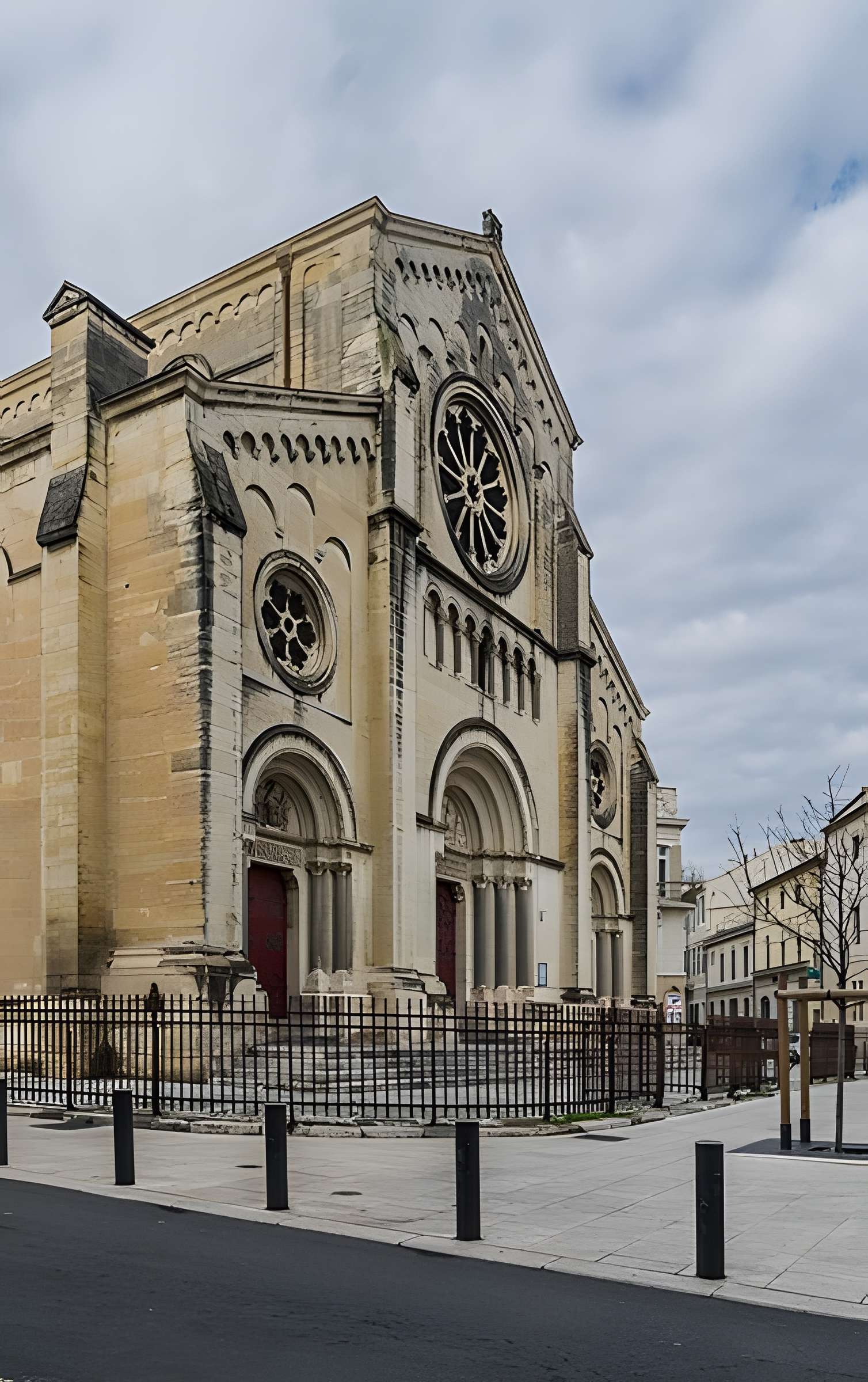 Église Saint-Paul de Nîmes