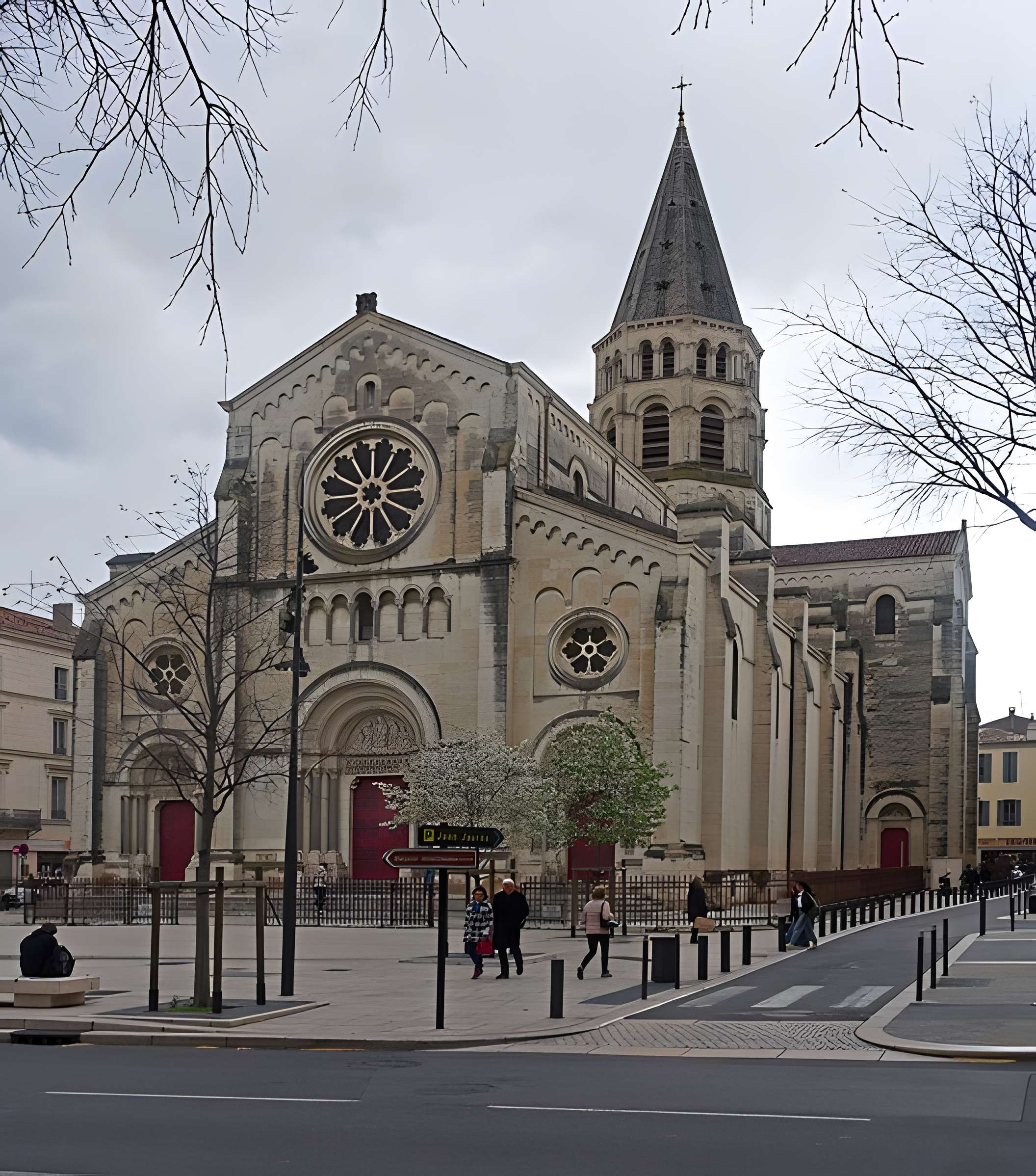 Église Saint-Paul de Nîmes
