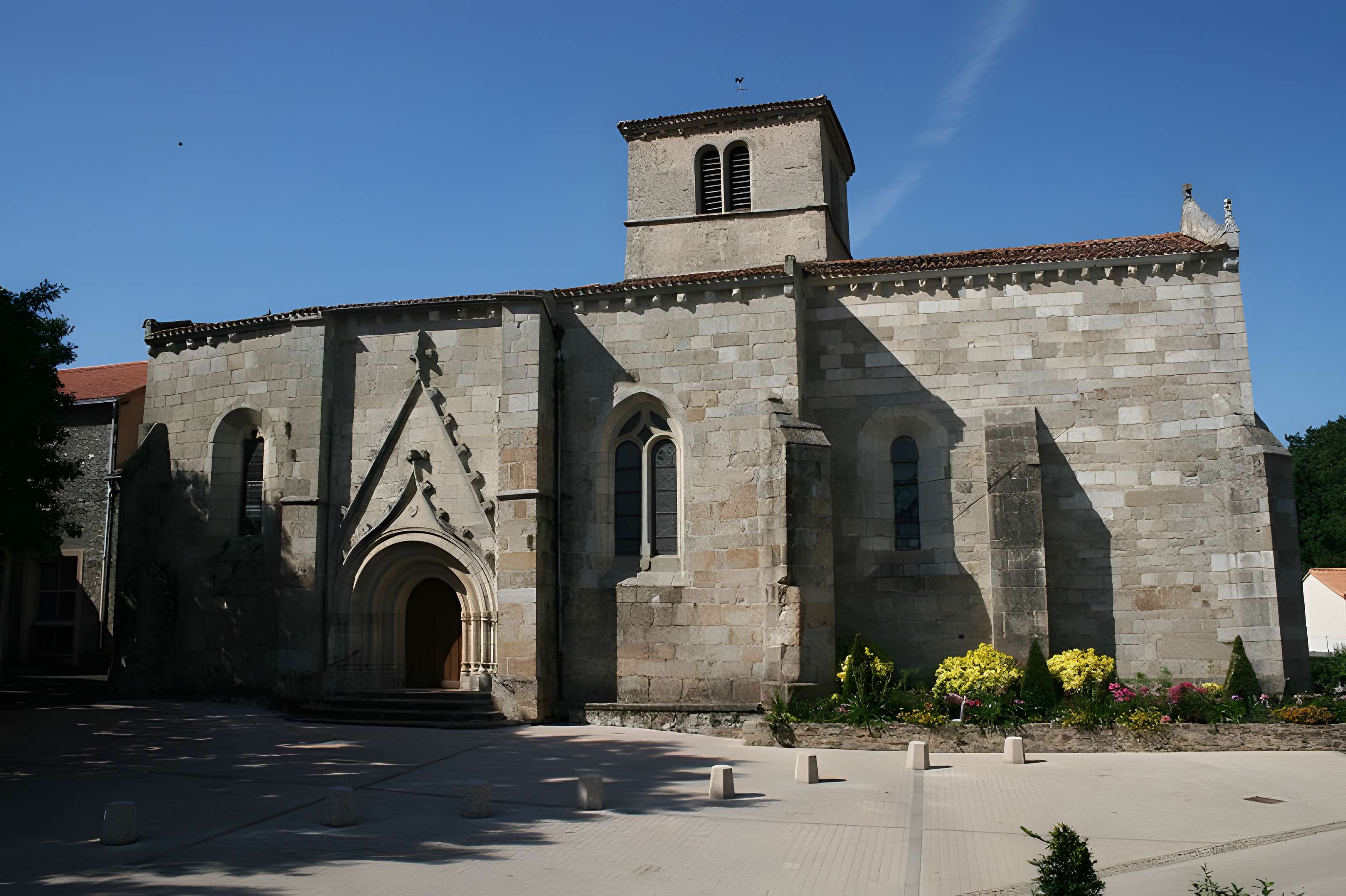 Église Saint-Paul de Saint-Paul-en-Pareds 
