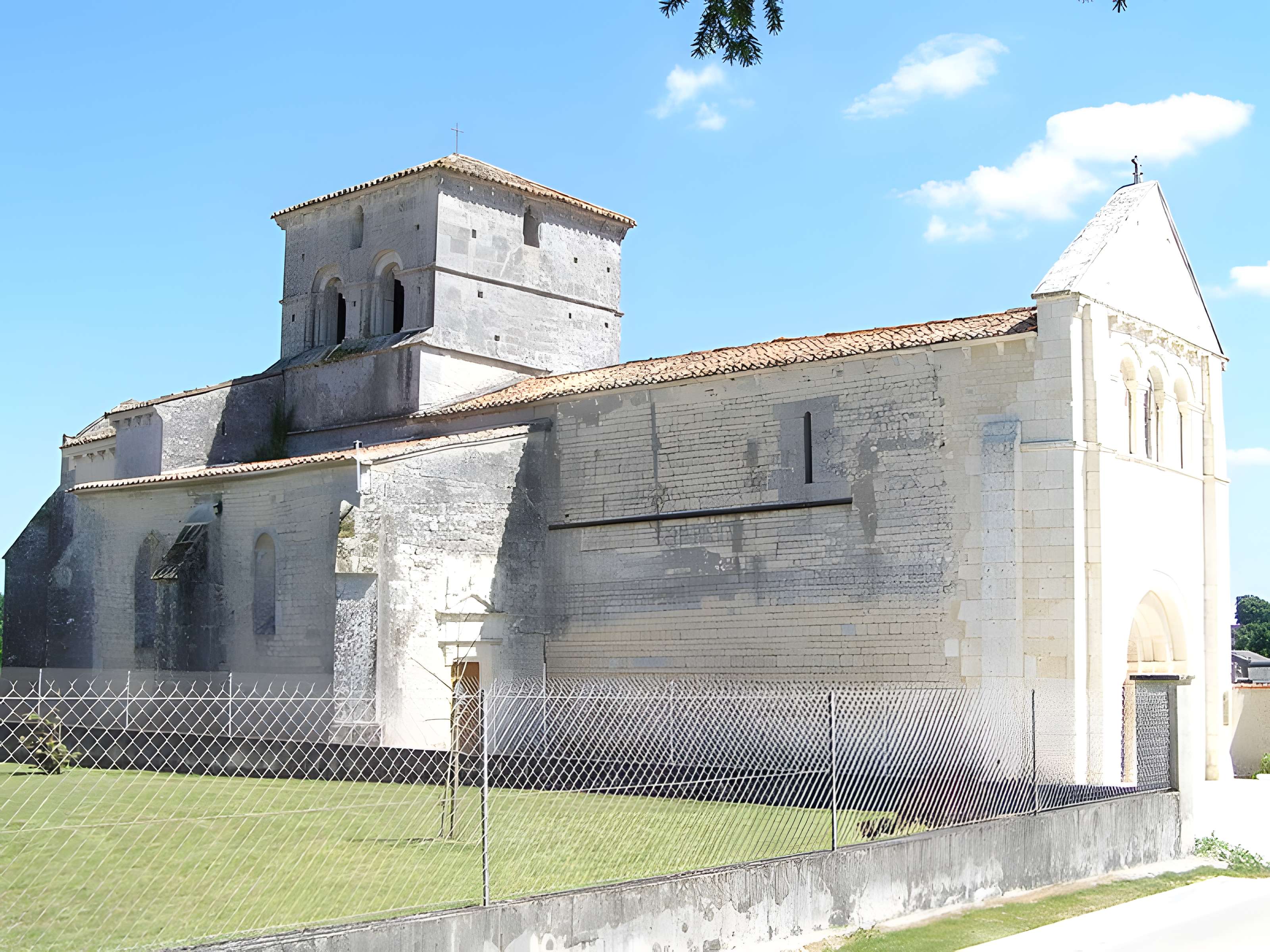 Église Saint-Pierre d'Ambleville 