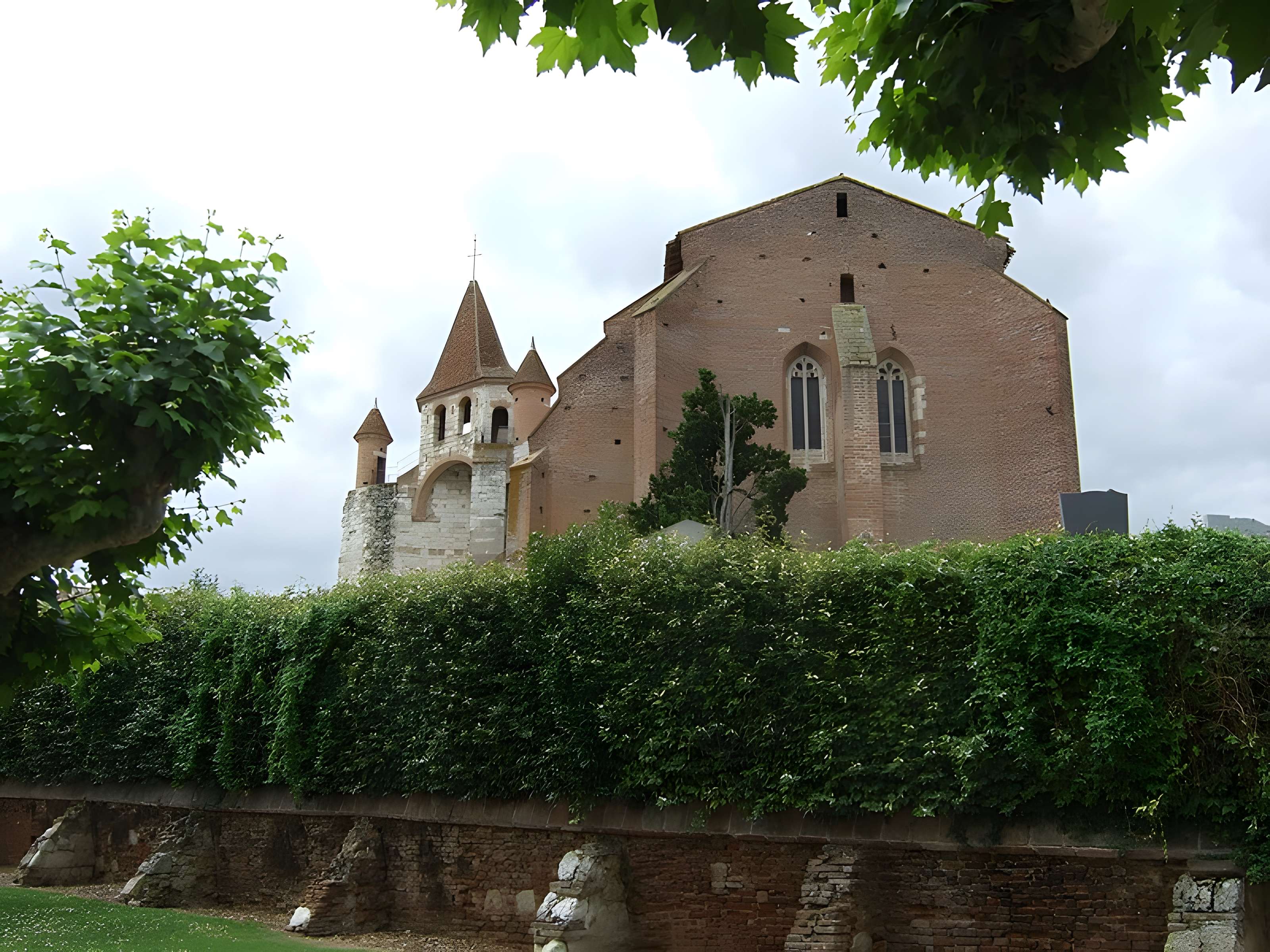 Église Saint-Pierre d'Auvillar