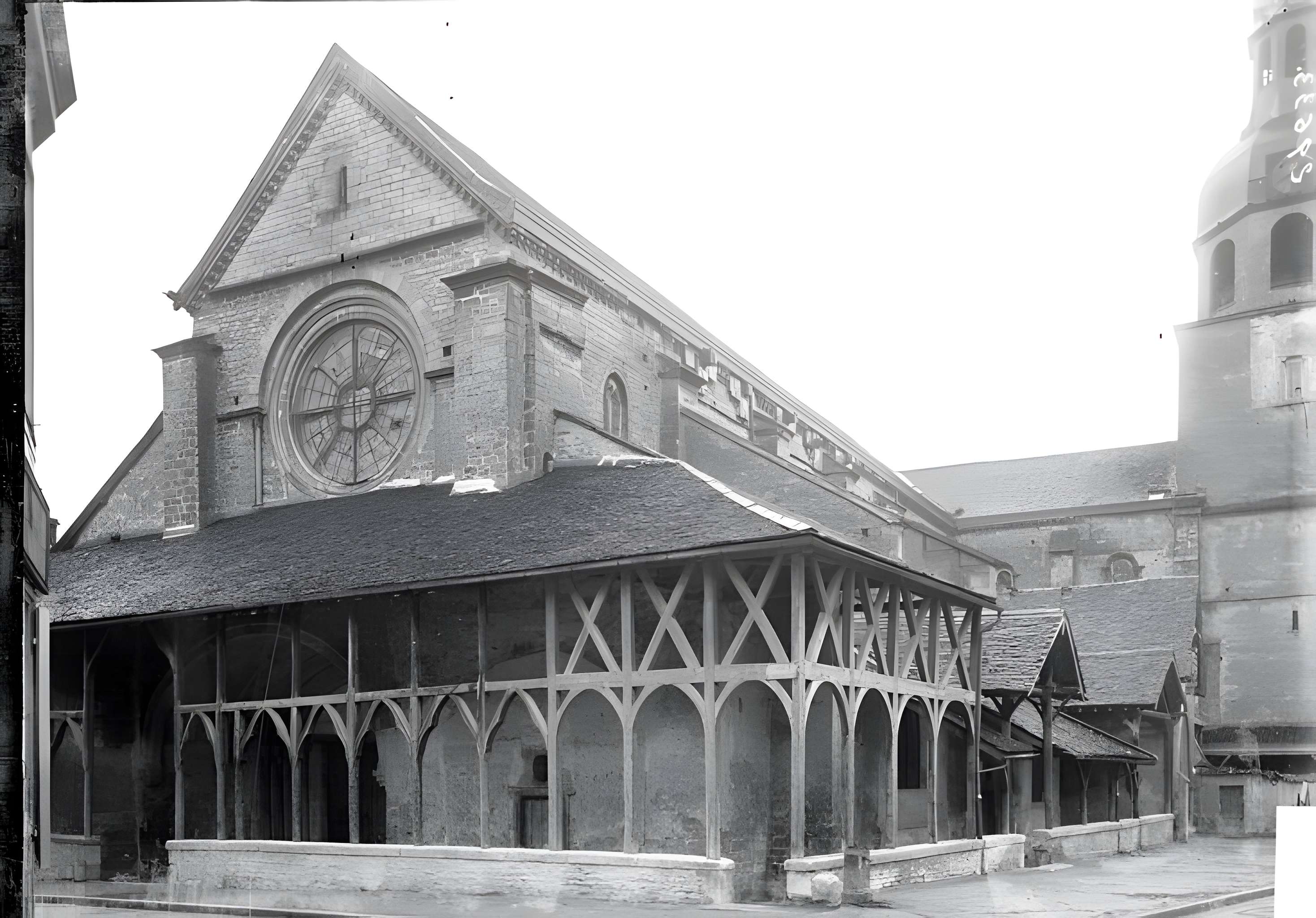 Église Saint-Pierre de Bar-sur-Aube